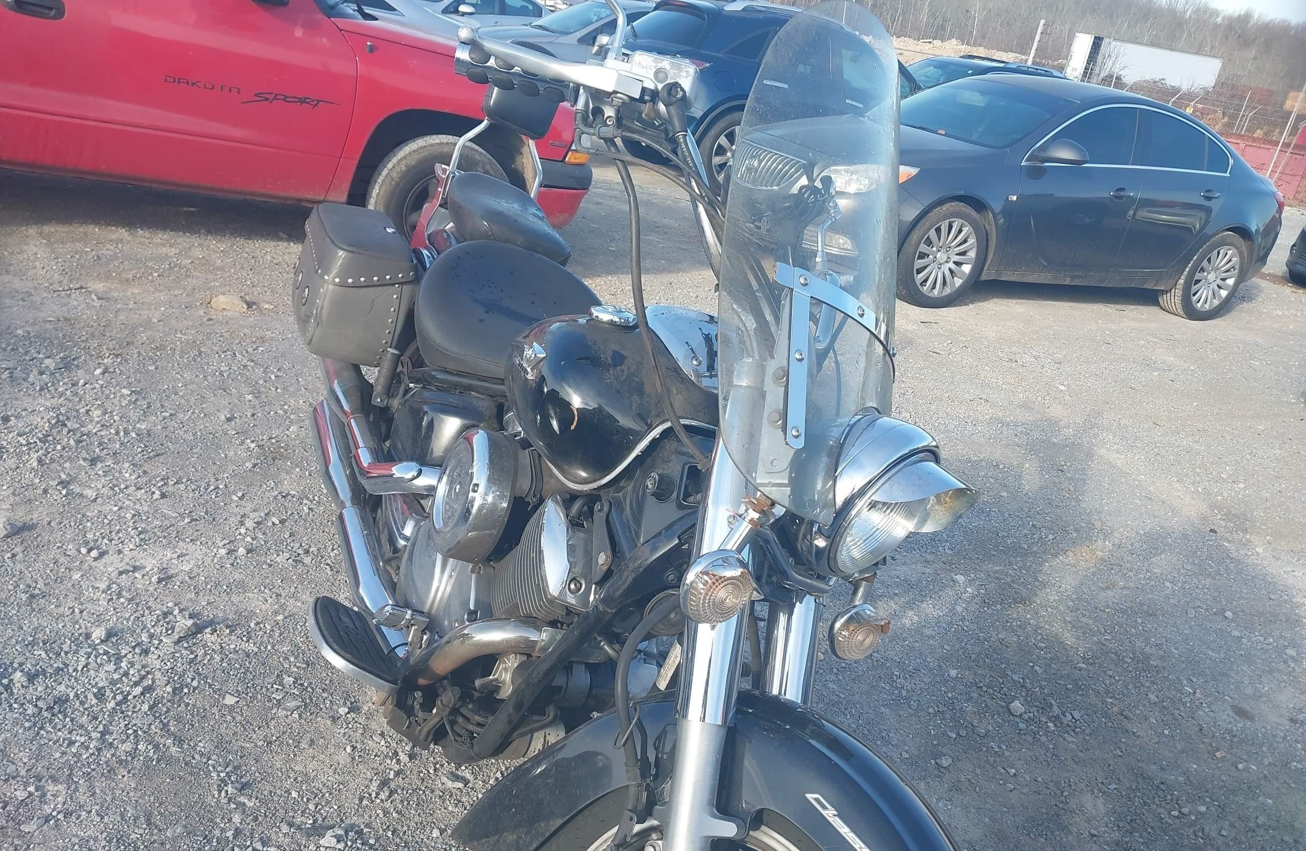 YAMAHA XVS1100 2007, 2 cyl. — фото с аукциона, доставка в Беларусь