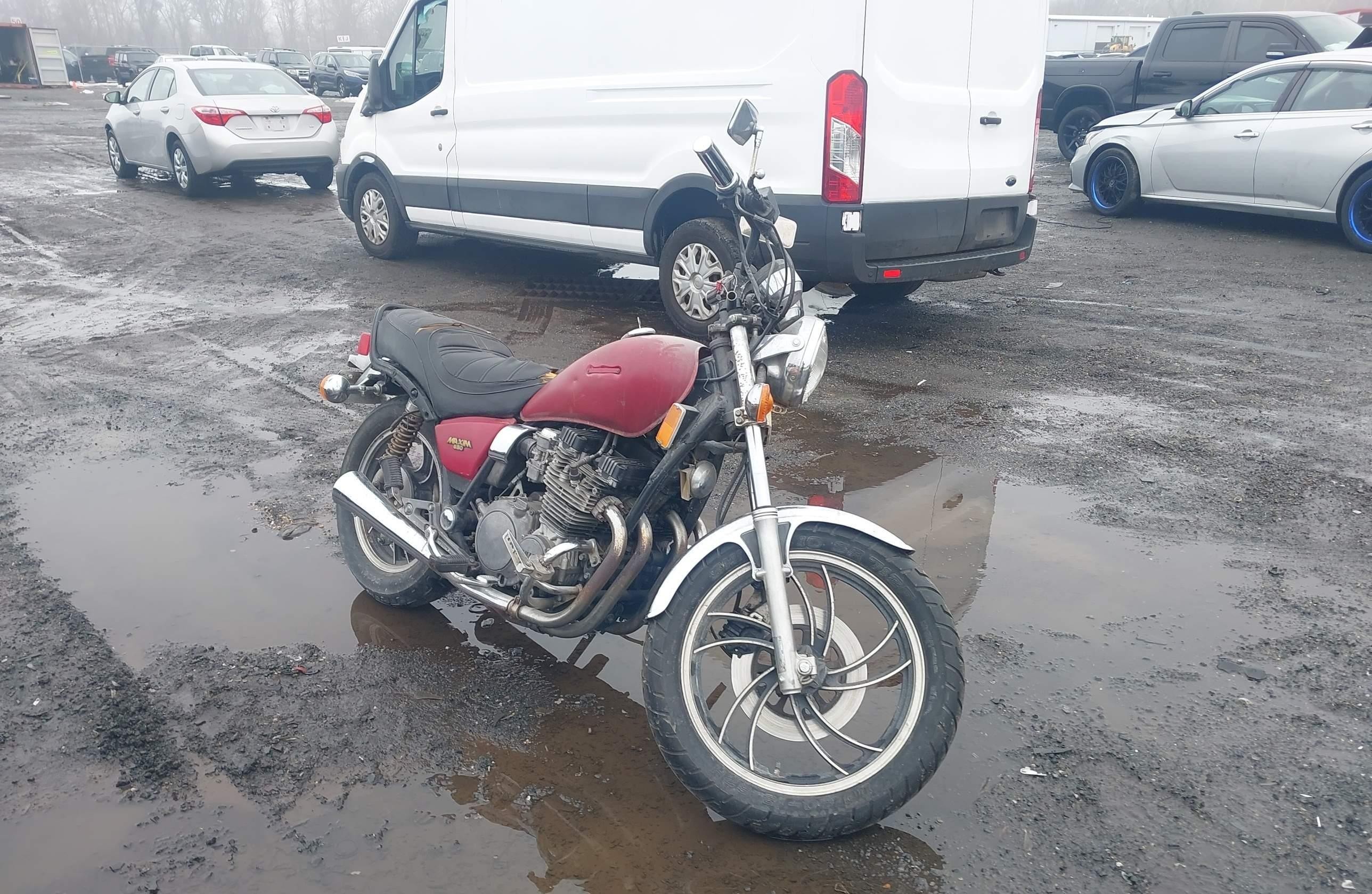 YAMAHA XJ650 1982, 36 788 км, 4 cyl. — фото с аукциона, доставка в Беларусь