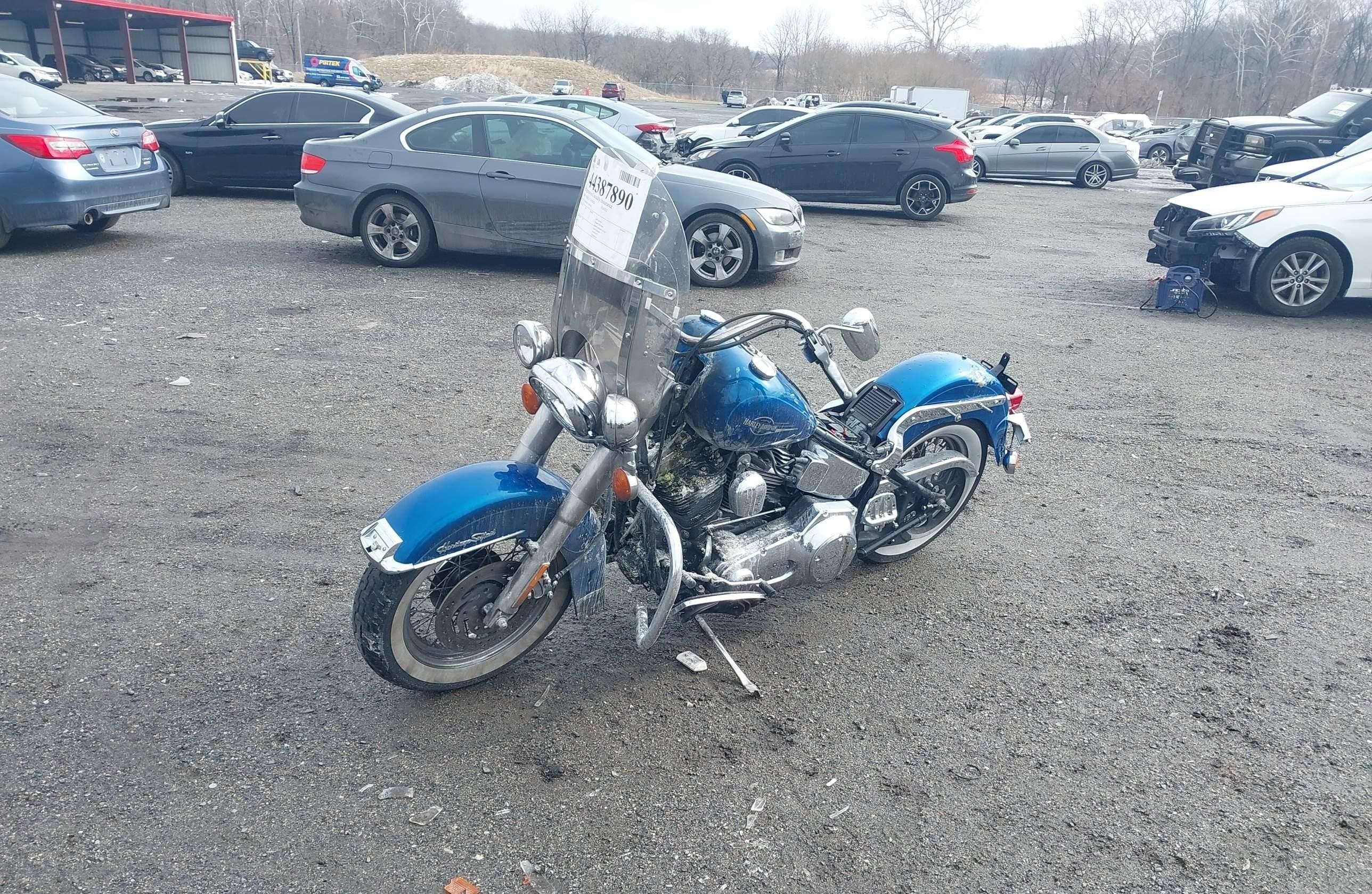 HARLEY-DAVIDSON FLSTCI 2005, 2 cyl. — фото с аукциона, доставка в Беларусь