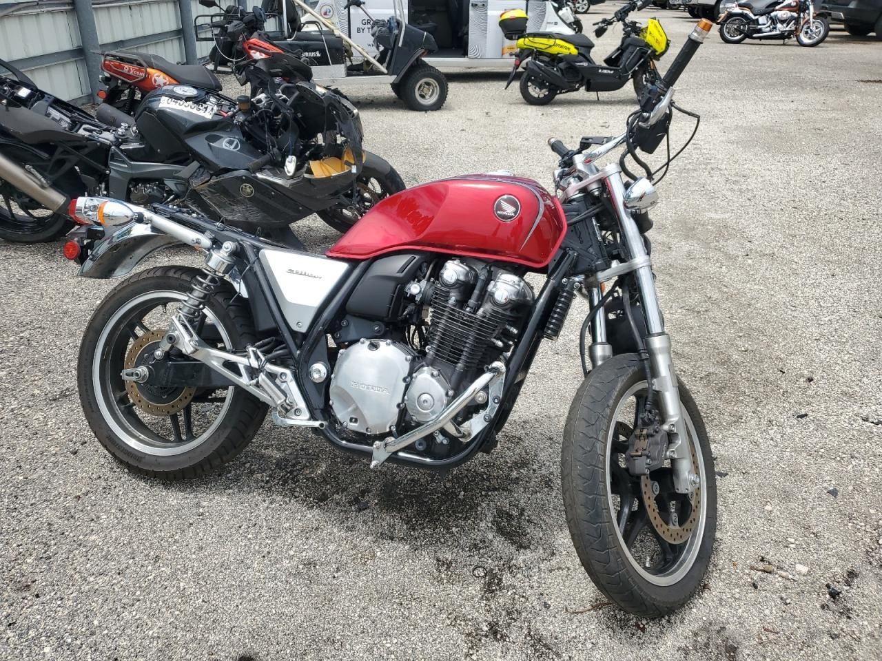 HONDA Cb cycle 2013, 4 cyl. бензин, механика — фото с аукциона, доставка в Беларусь