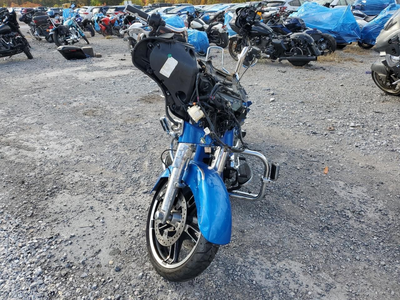 HARLEY-DAVIDSON Fl 2018, 2 cyl. бензин, механика — фото с аукциона, доставка в Беларусь