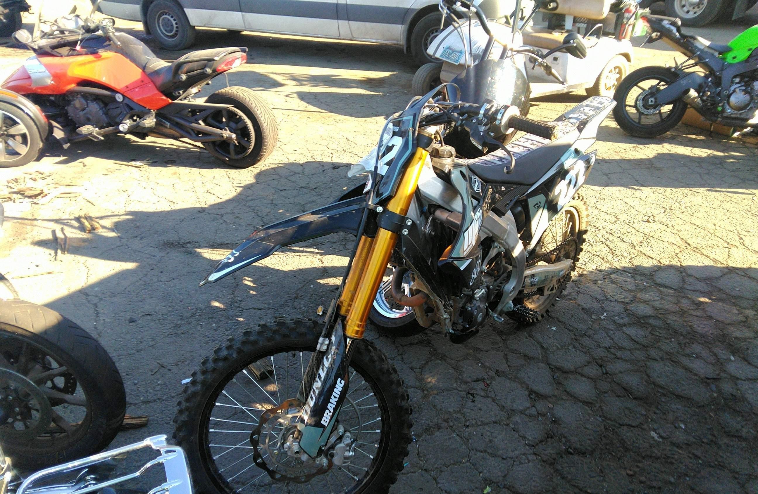 SUZUKI RM-Z250 2019, 1 cyl. бензин — фото 2