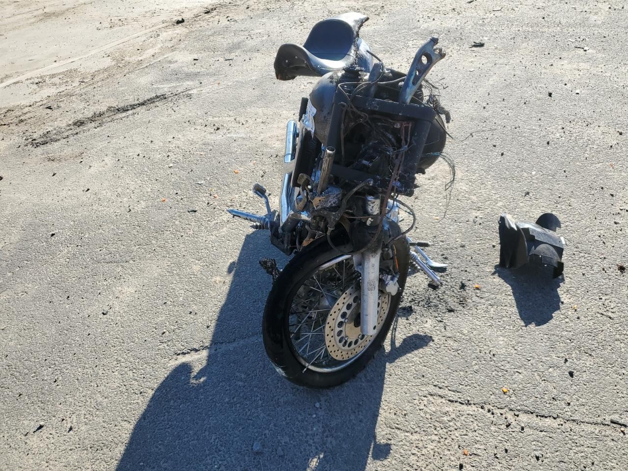 YAMAHA Xv 2005, 2 cyl. бензин, механика — фото с аукциона, доставка в Беларусь