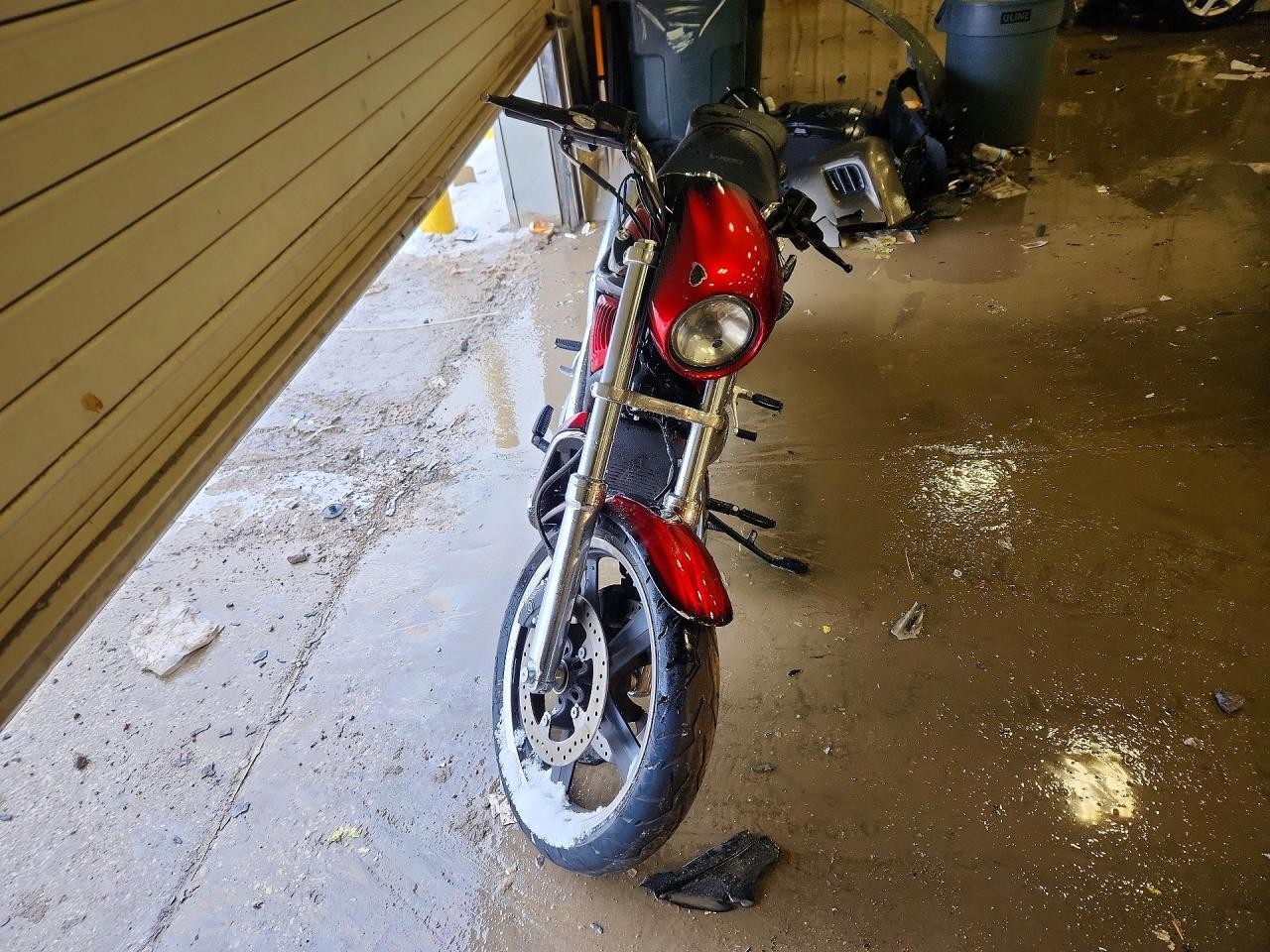 HARLEY-DAVIDSON Vrscd 2006, 2 cyl., механика — фото с аукциона, доставка в Беларусь