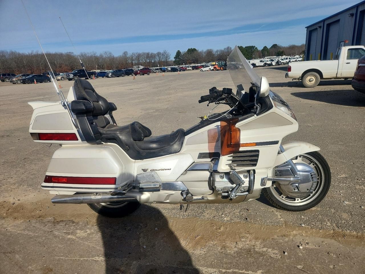 HONDA Gl cycle 1999, 14 676 км, механика — фото с аукциона, доставка в Беларусь
