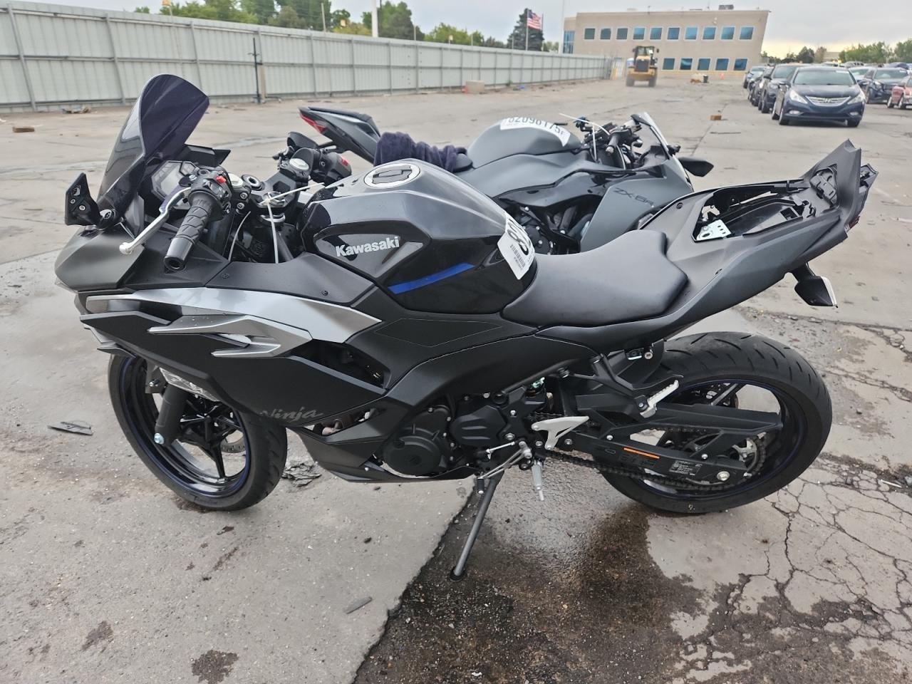 KAWASAKI Ex500 2025, 4 099 км, 2 cyl., механика — фото 2