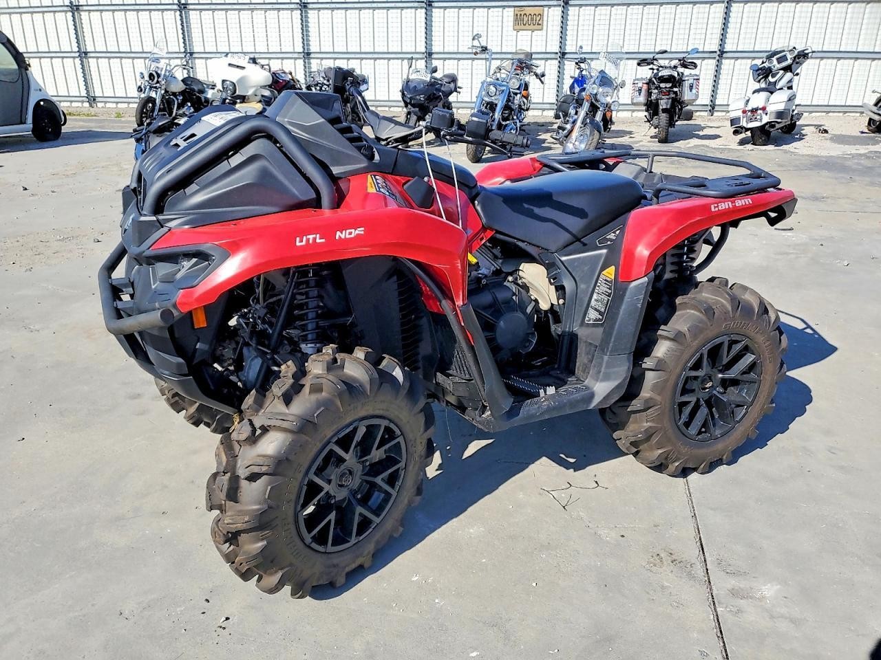 CAN-AM Outlander 2023, 1, автомат — фото с аукциона, доставка в Беларусь