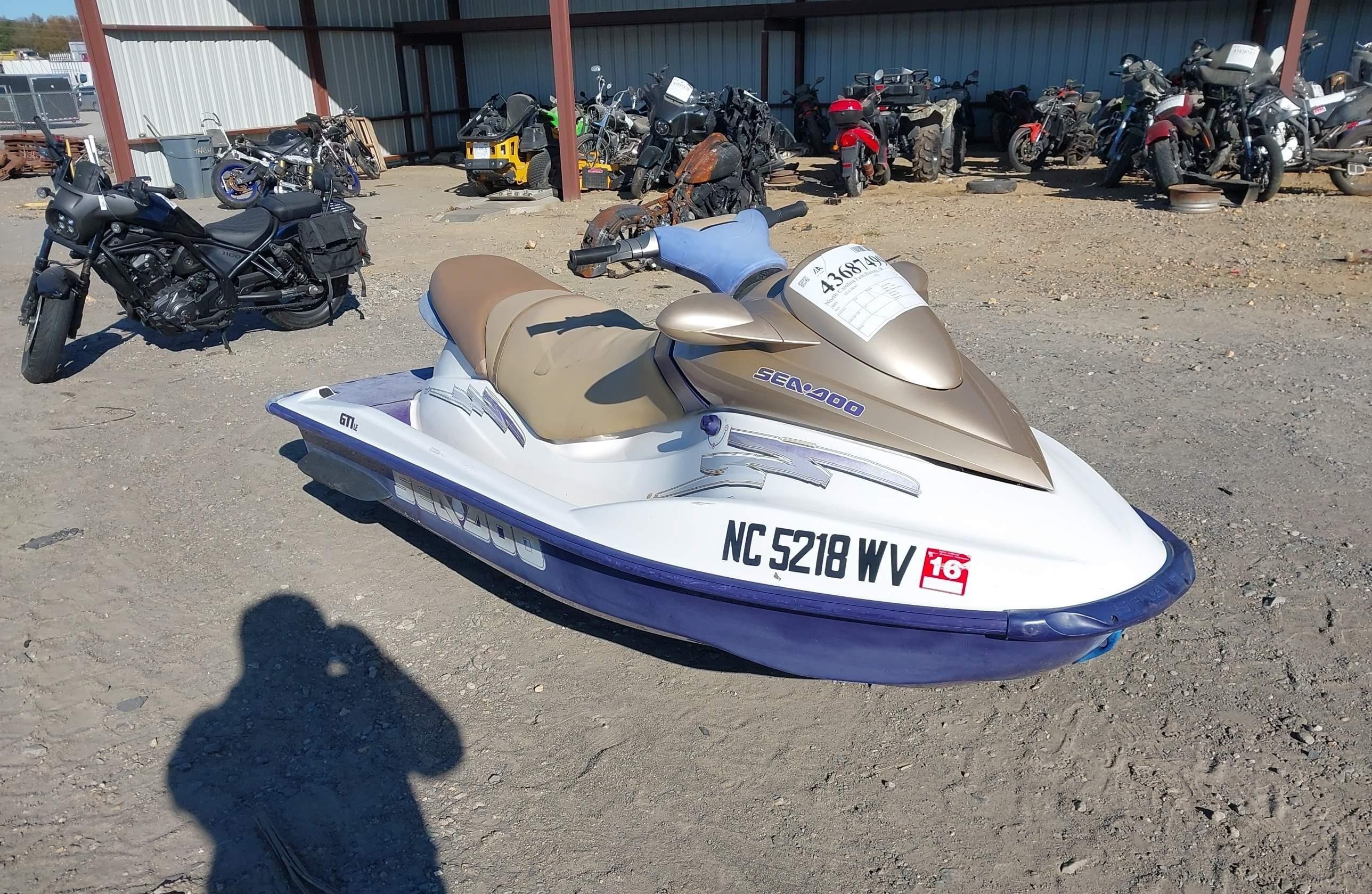 SEA-DOO GTI 2003 — фото с аукциона, доставка в Беларусь