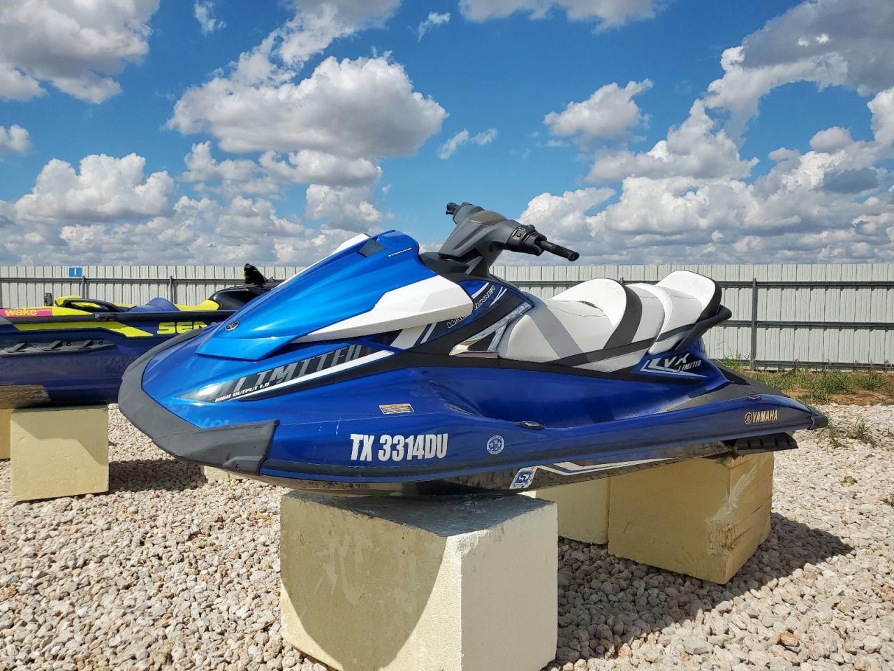 YAMAHA Jetski 2017, автомат — фото с аукциона, доставка в Беларусь
