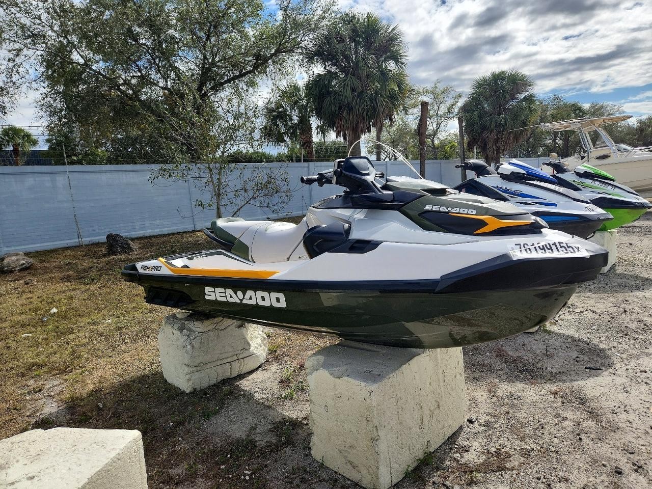 SEA-DOO Fish pro 2019, 285 км, автомат — фото с аукциона, доставка в Беларусь