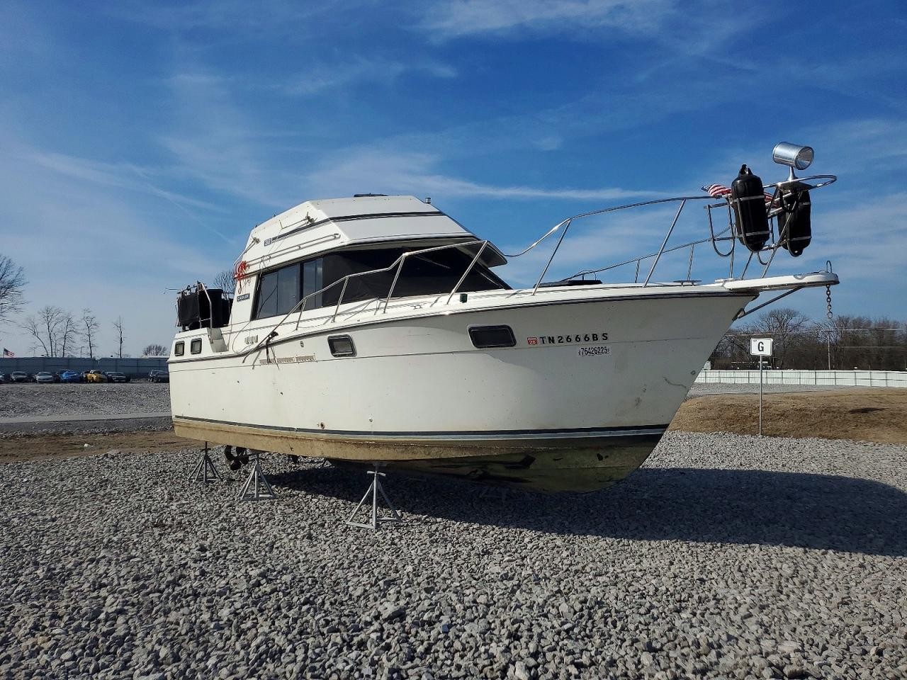 CARVER 29ft yacht 1997, автомат — фото с аукциона, доставка в Беларусь