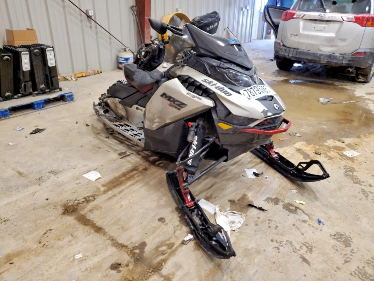 SKI-DOO Mxz xrs850 2024, автомат — фото с аукциона, доставка в Беларусь