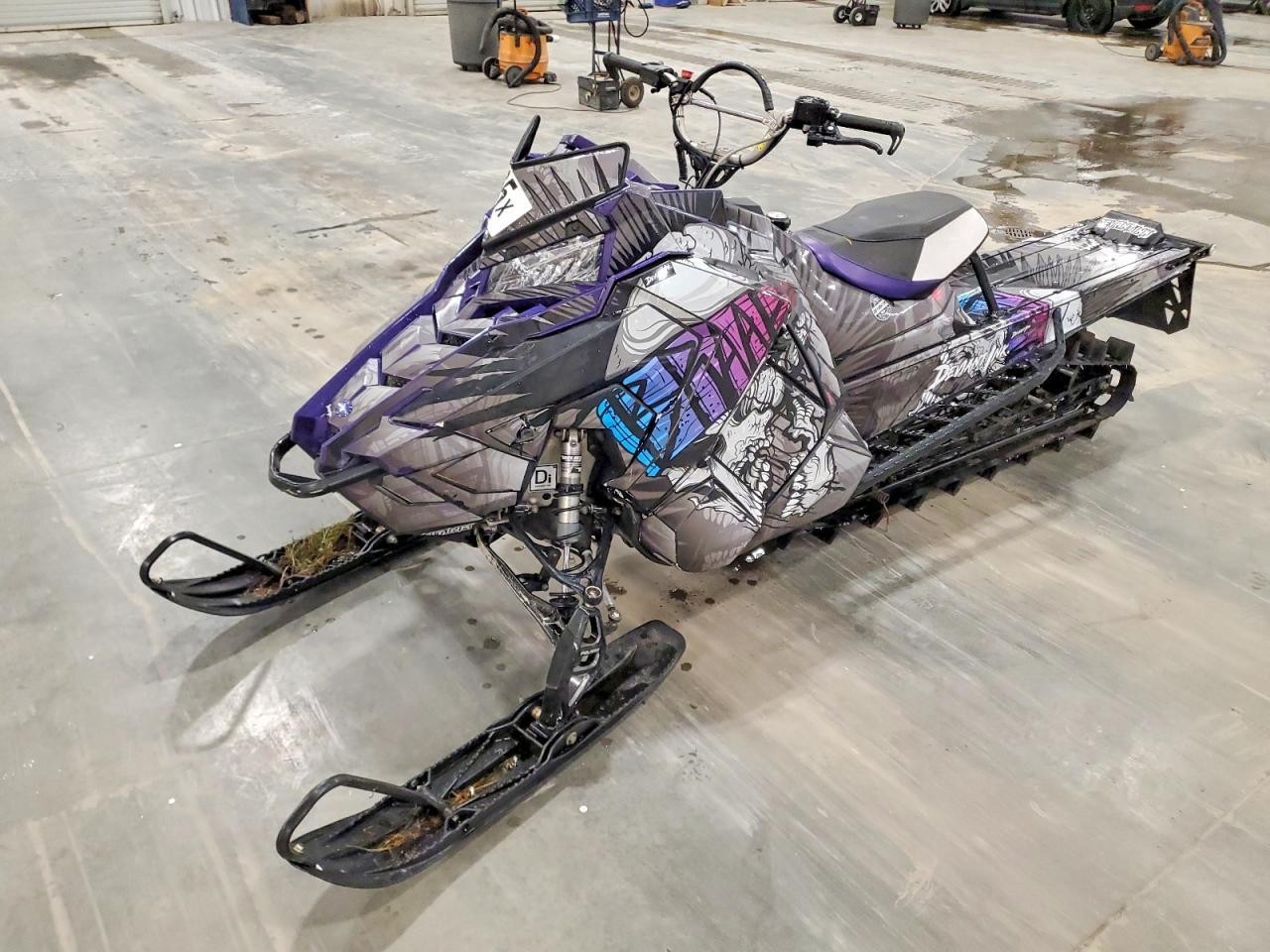 POLARIS Snowmobile 2021, автомат — фото с аукциона, доставка в Беларусь