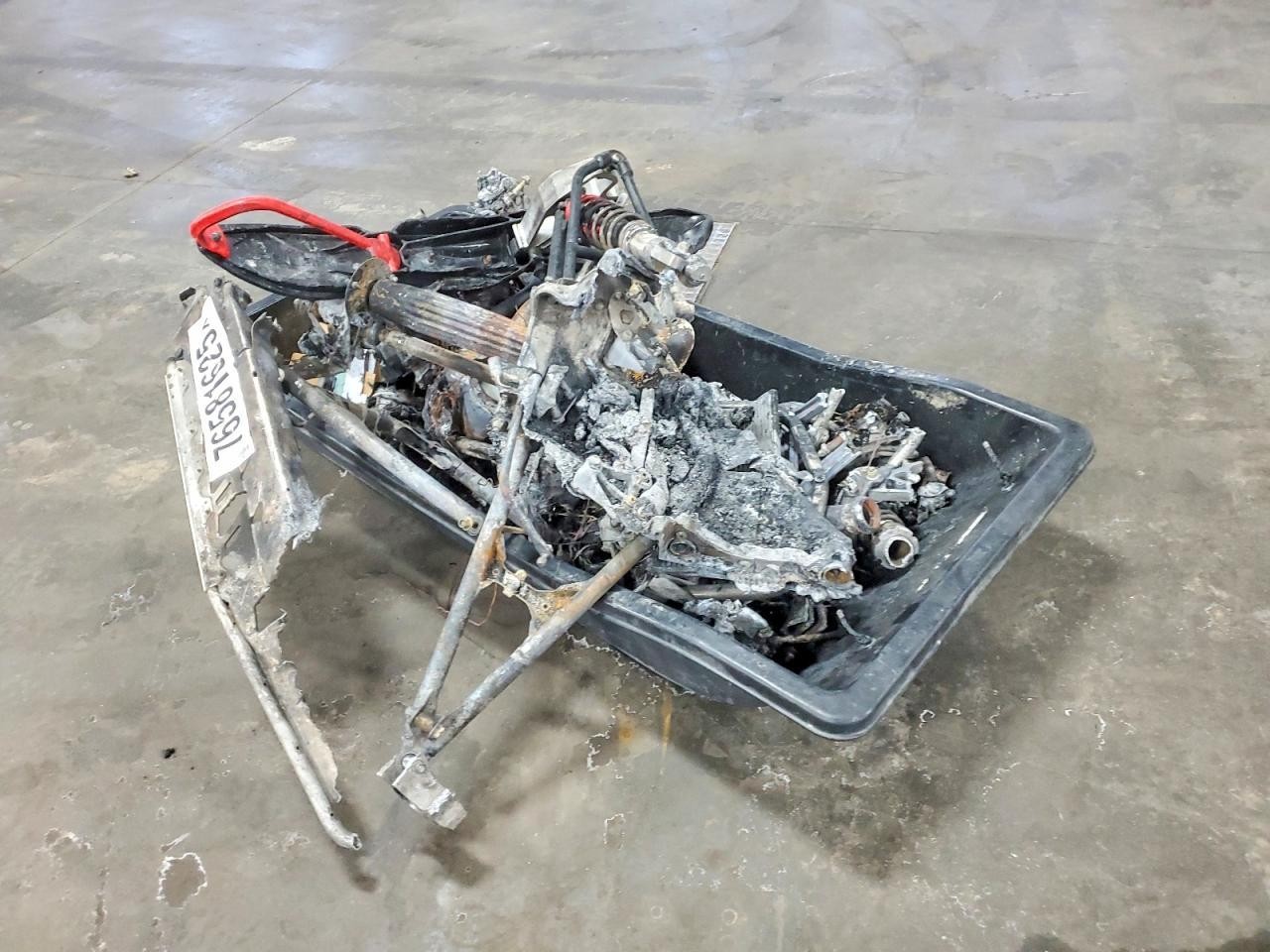 POLARIS Snowmobile 2015, автомат — фото с аукциона, доставка в Беларусь