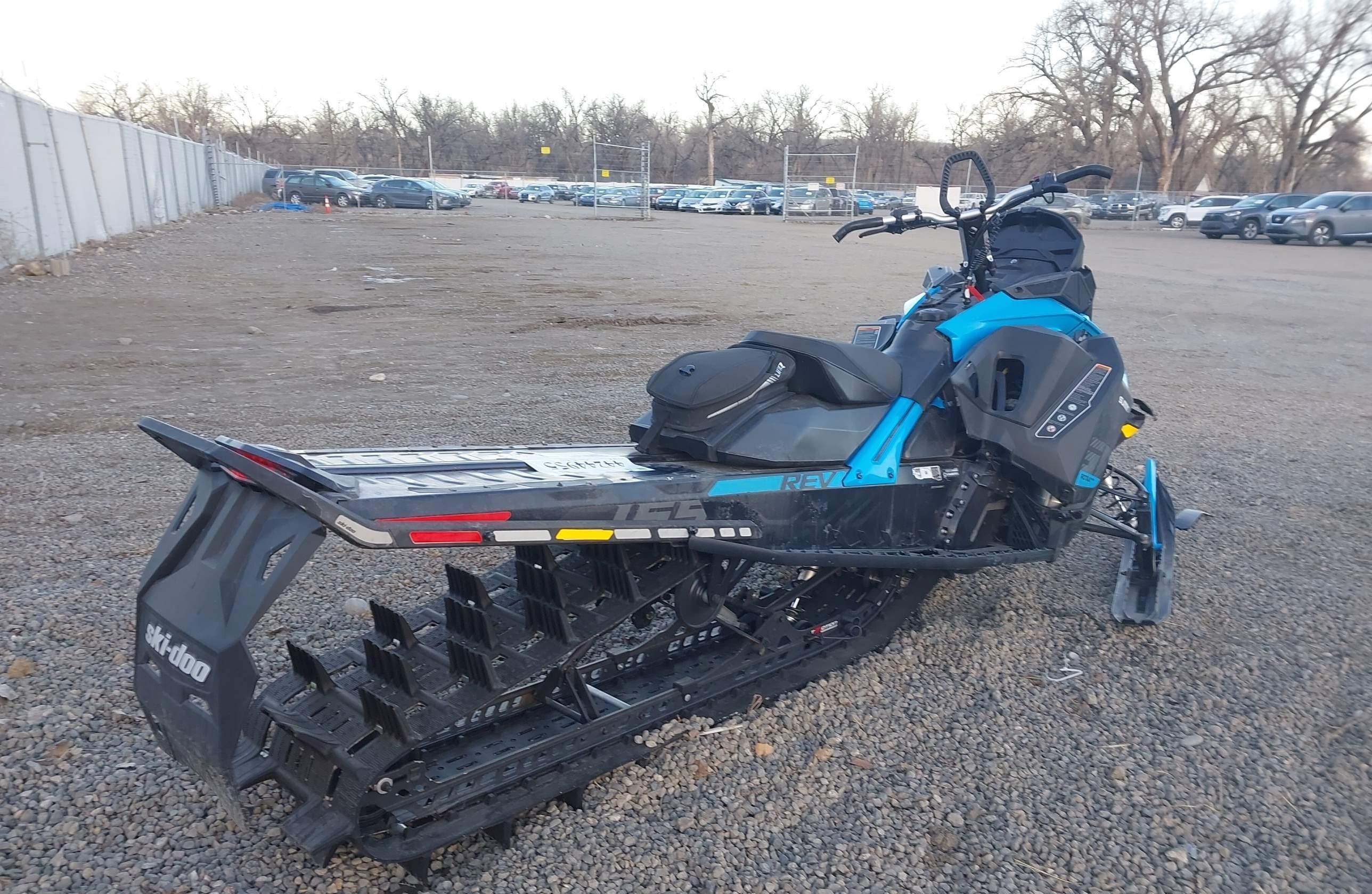 SKI-DOO SUMMIT 850 SP 2019, 3 550 км — фото 4