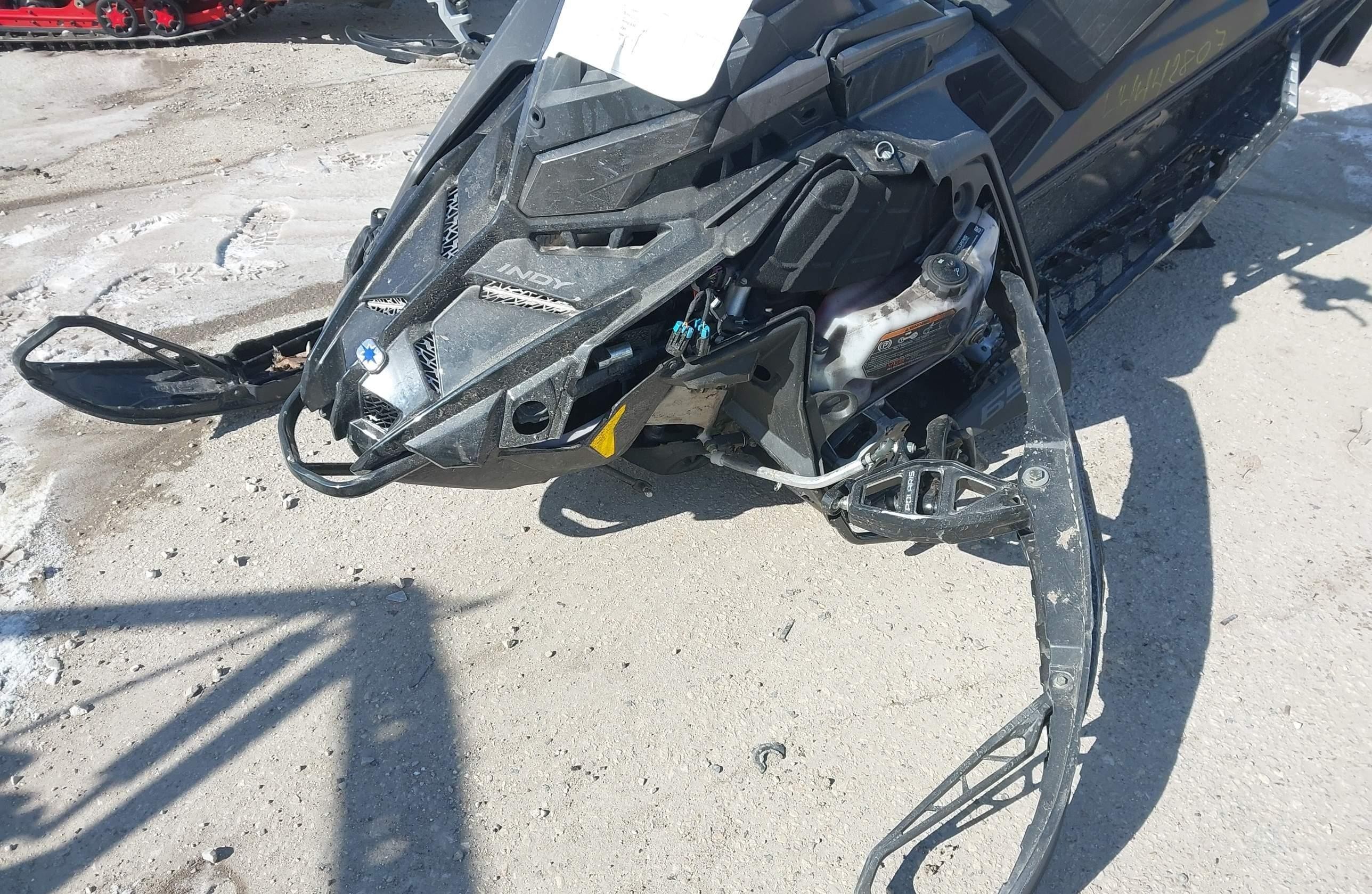POLARIS 650 INDY XCR 2022 — фото 5