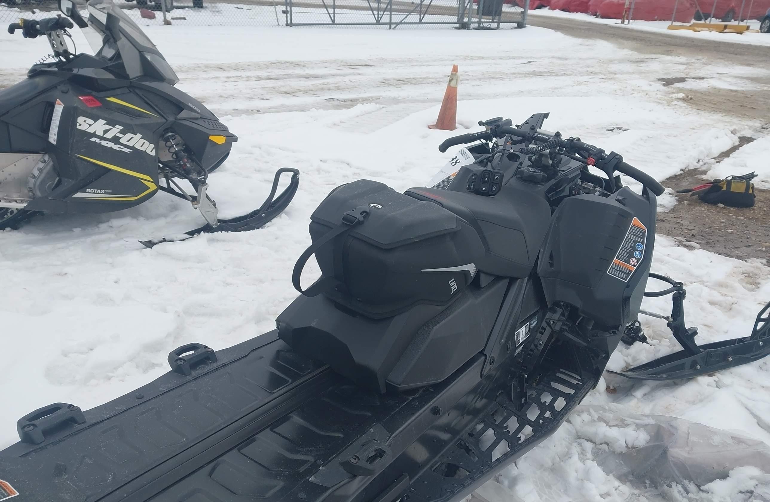 SKI-DOO RENEGADE 800R 2023 — фото 7