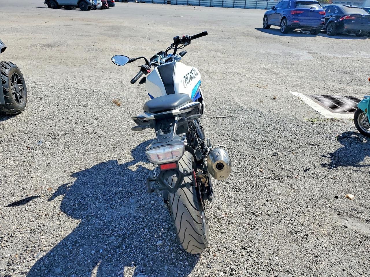 BMW G-series 2021, 6 371 км, 1 cyl., механика — фото 3
