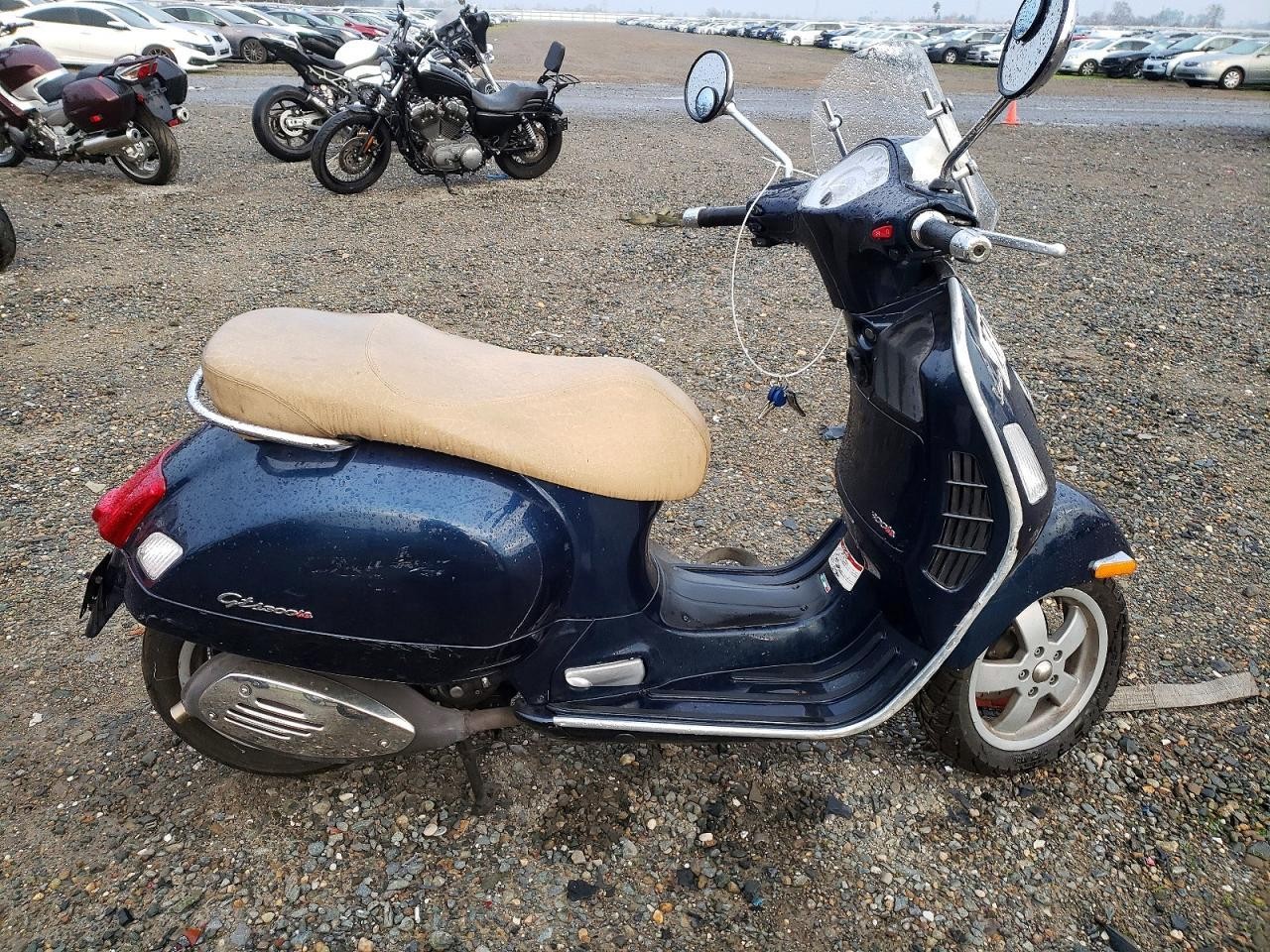 VESPA Scooter 2013, 59 235 км, 1 cyl. бензин, автомат — фото с аукциона, доставка в Беларусь