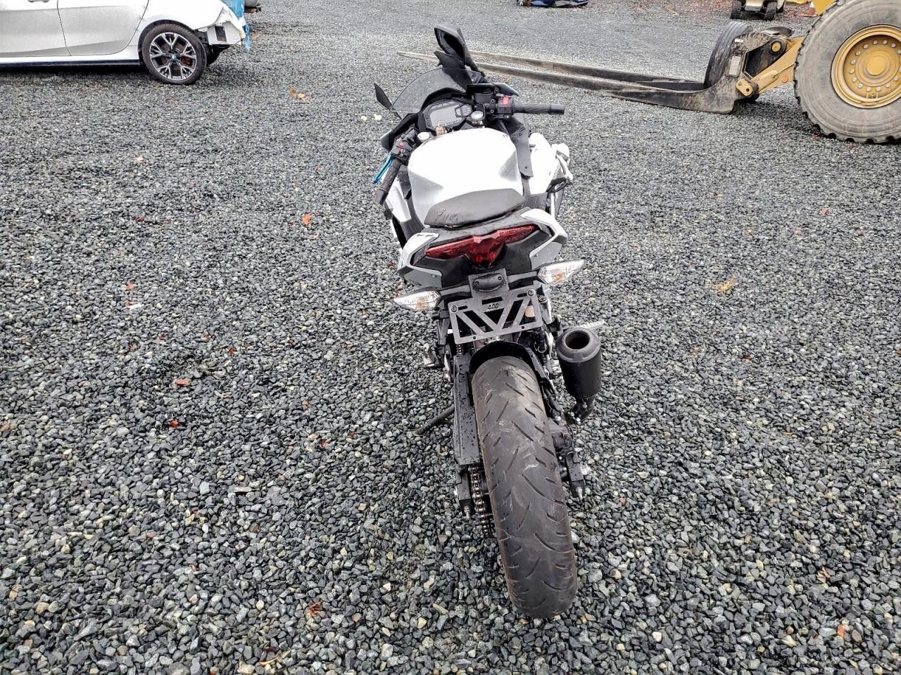 KAWASAKI Ninja 500 2024, 5 222 км, 2 cyl. бензин, механика — фото 4