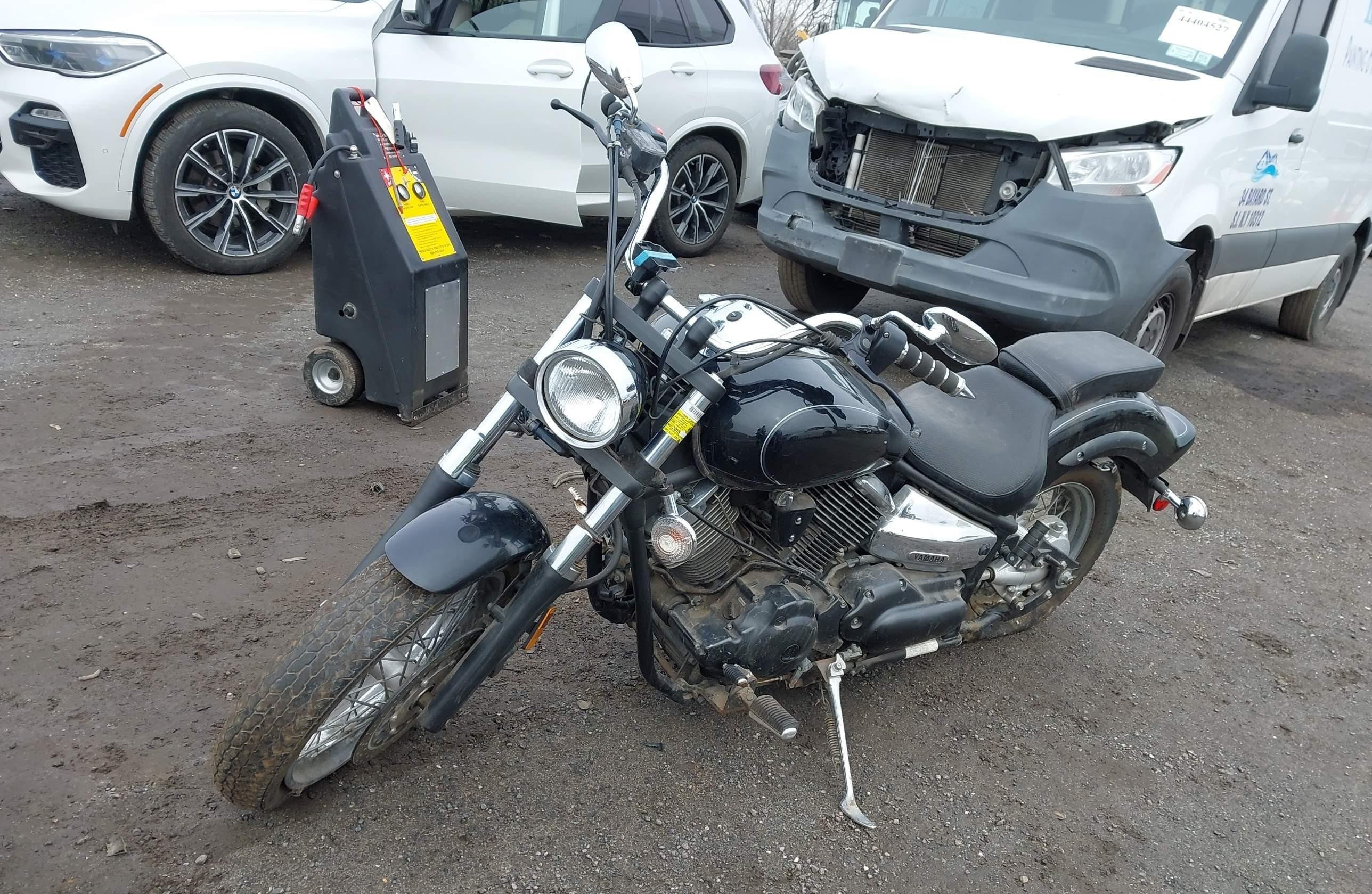 YAMAHA XVS1100 2006, 5 768 км, 2 cyl. — фото с аукциона, доставка в Беларусь