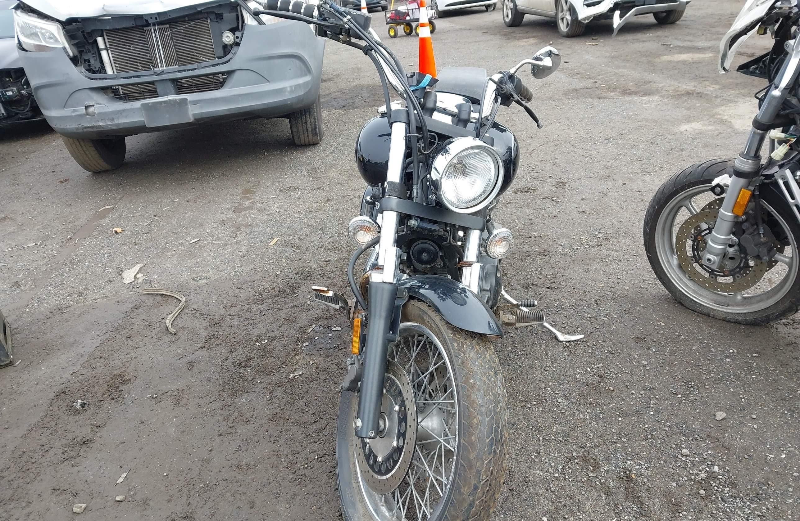 YAMAHA XVS1100 2006, 5 768 км, 2 cyl. — фото 4
