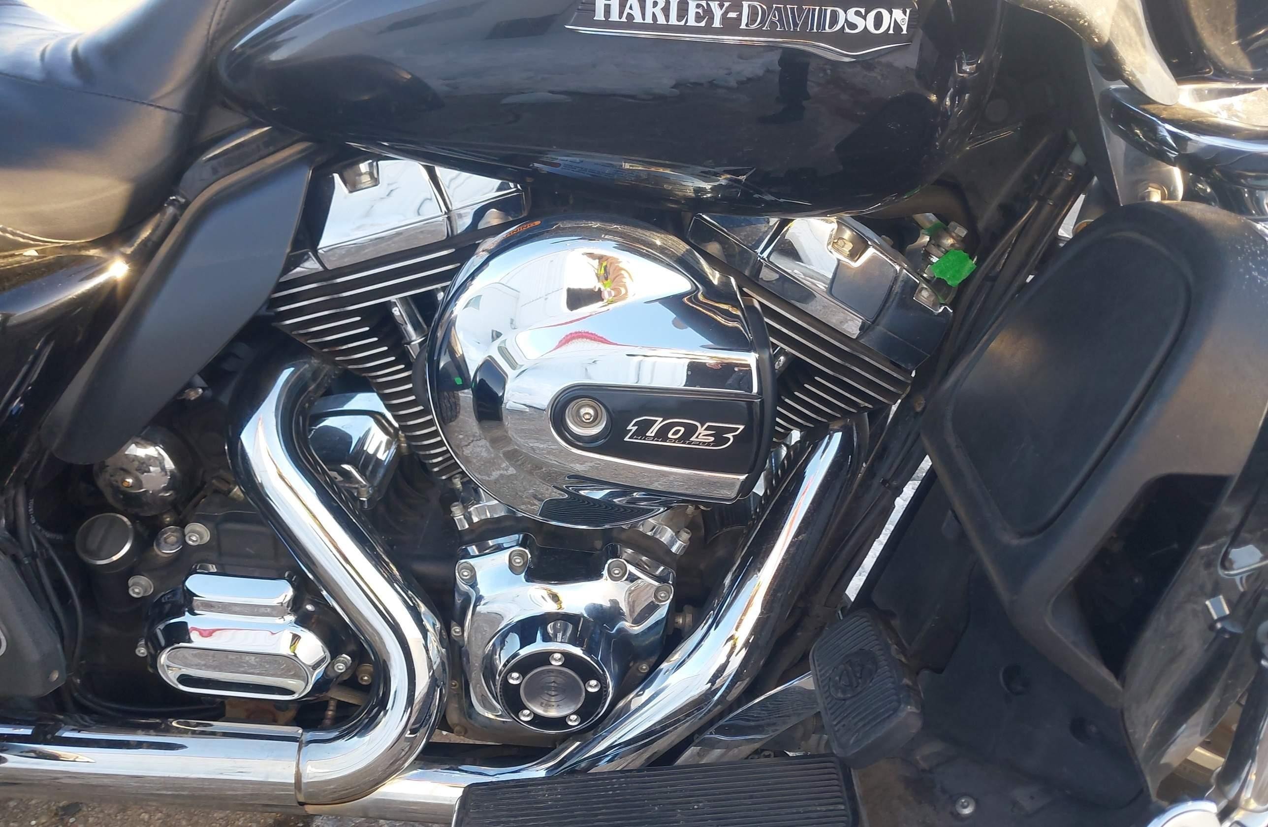 HARLEY-DAVIDSON FLHTCUTG 2016, 106 281 км, 2 cyl. бензин — фото 7