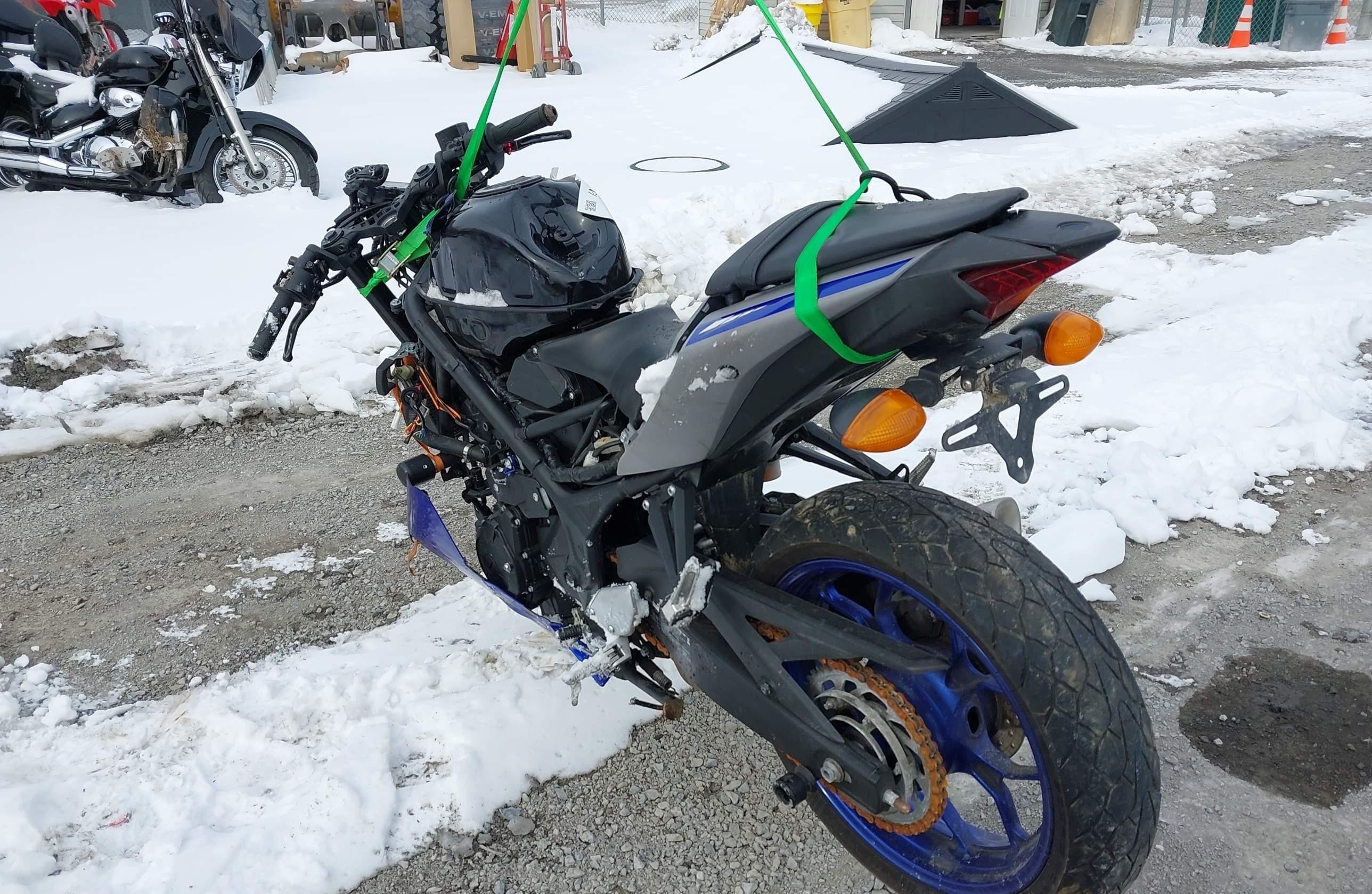 YAMAHA YZFR3 2021, 2 cyl. бензин — фото 3