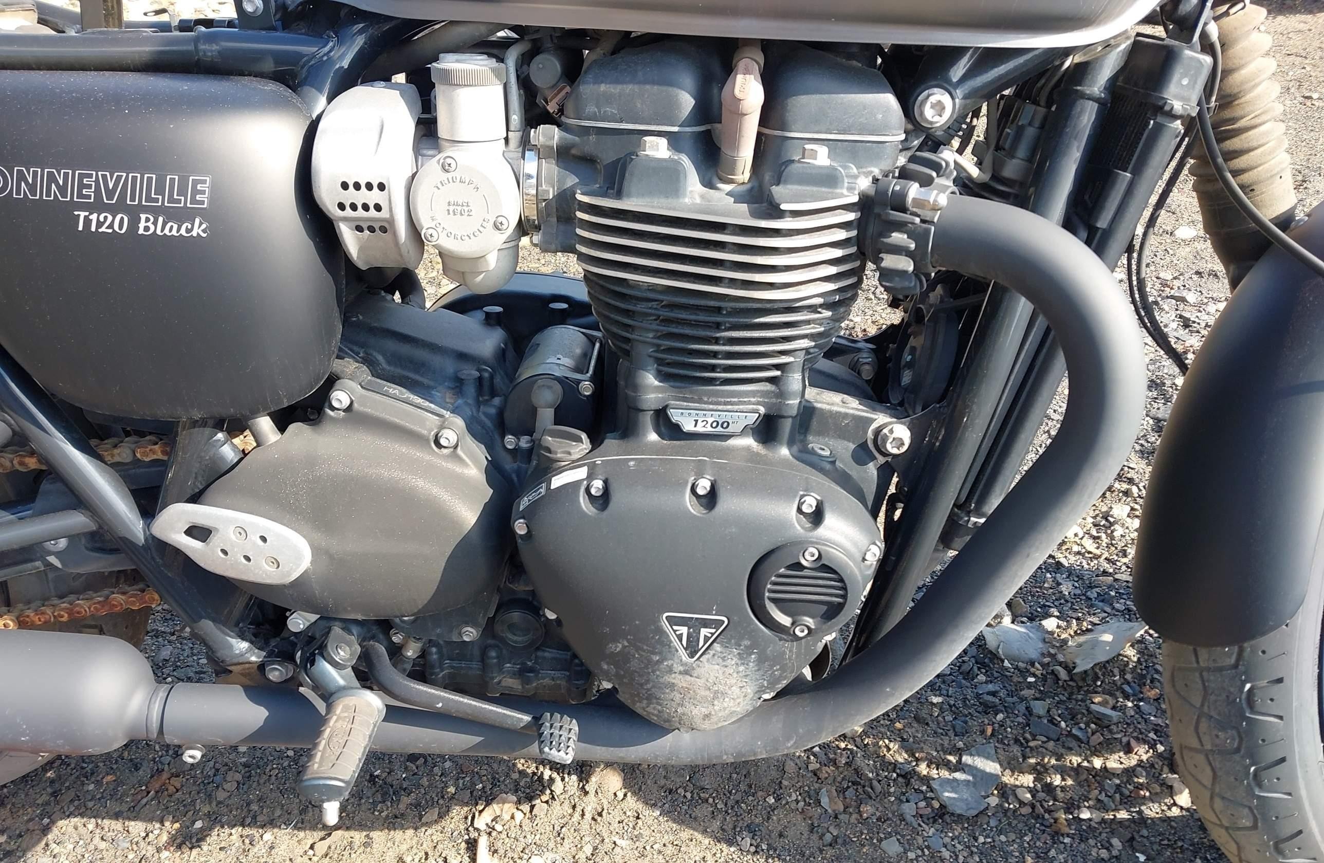 TRIUMPH BONNEVILLE 2022, 2 cyl. бензин — фото 7