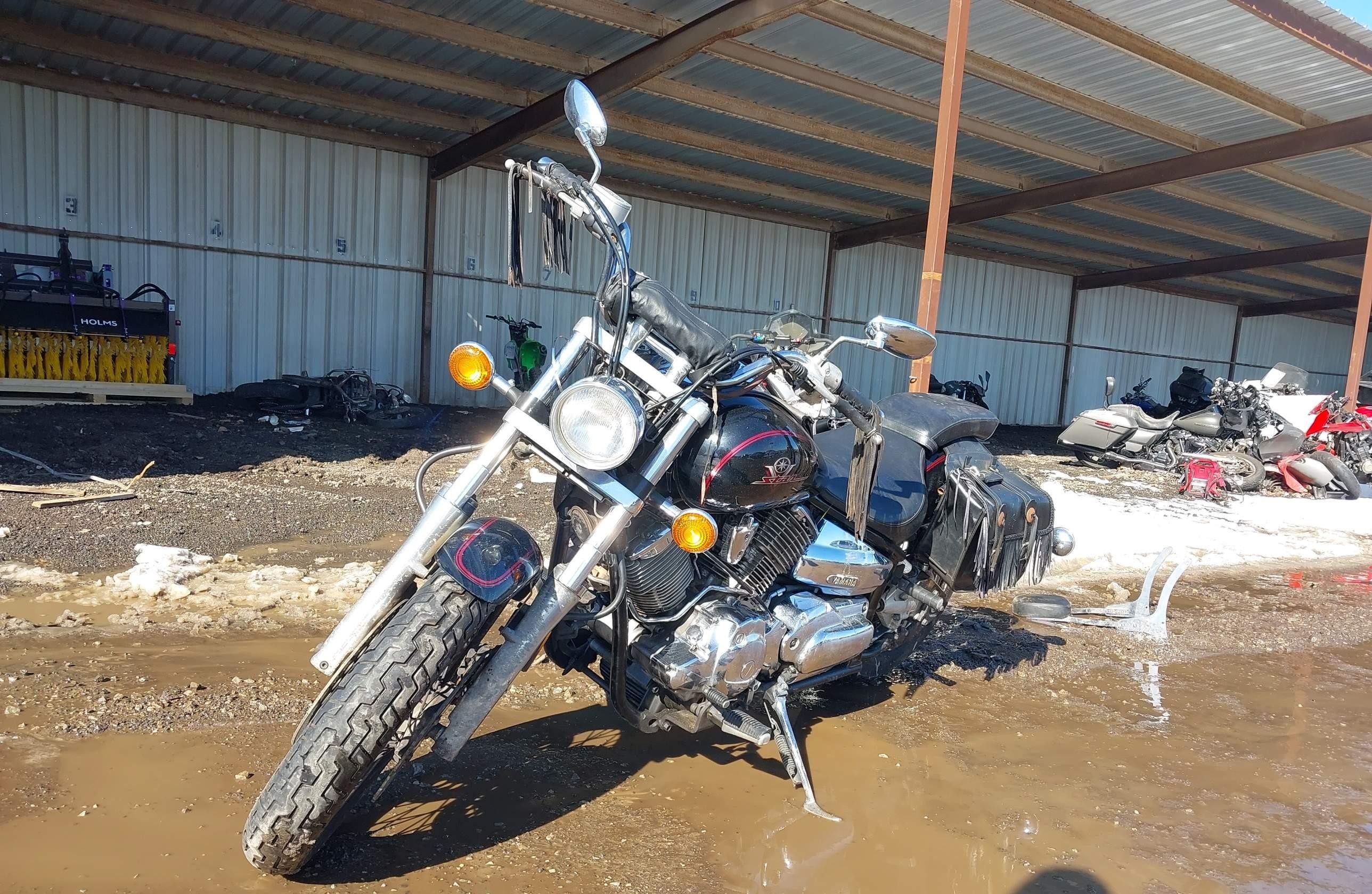YAMAHA V STAR 650 1999 — фото с аукциона, доставка в Беларусь