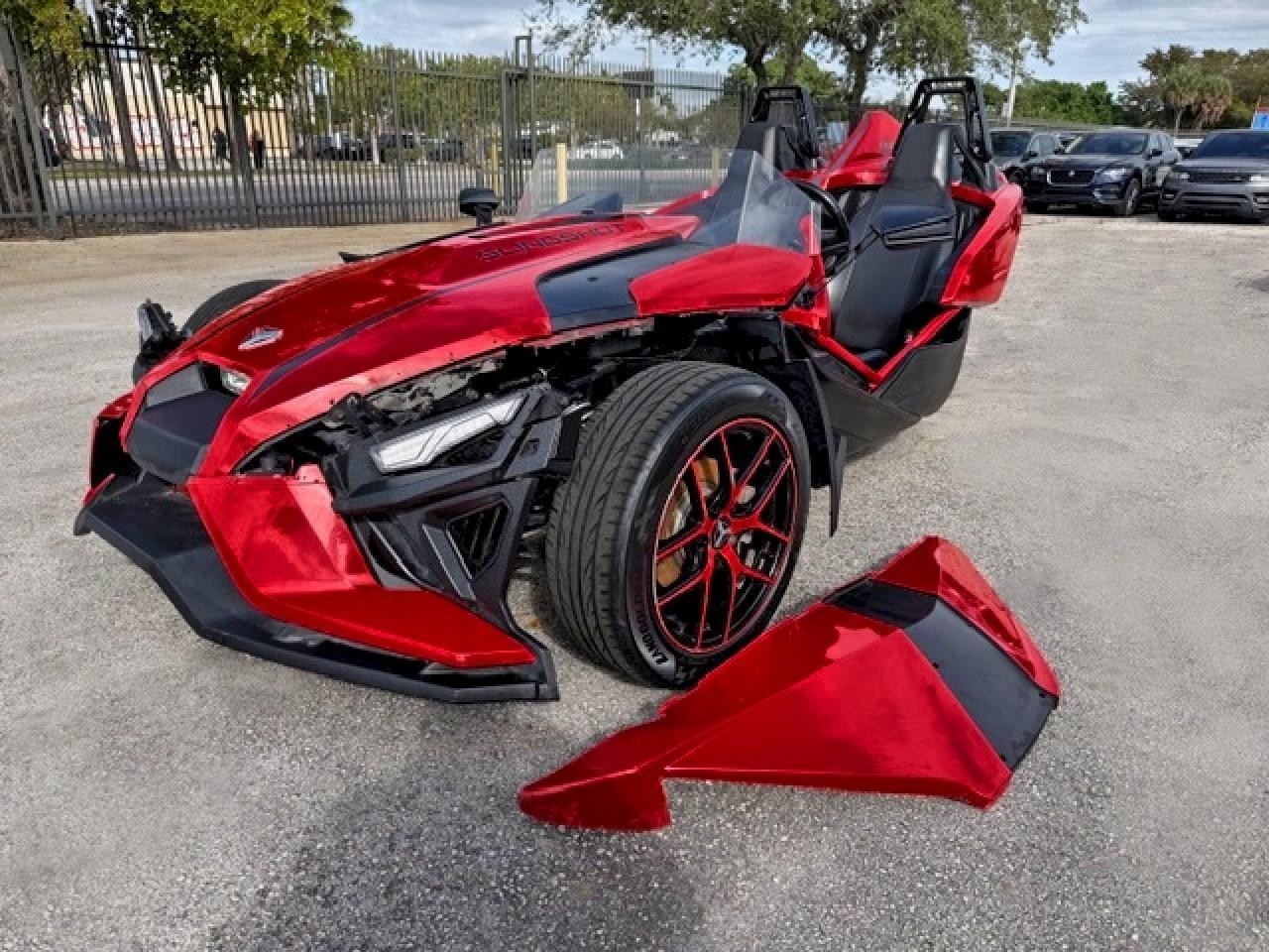 POLARIS Slingshot 2021, 54 380 км, 4 бензин — фото с аукциона, доставка в Беларусь