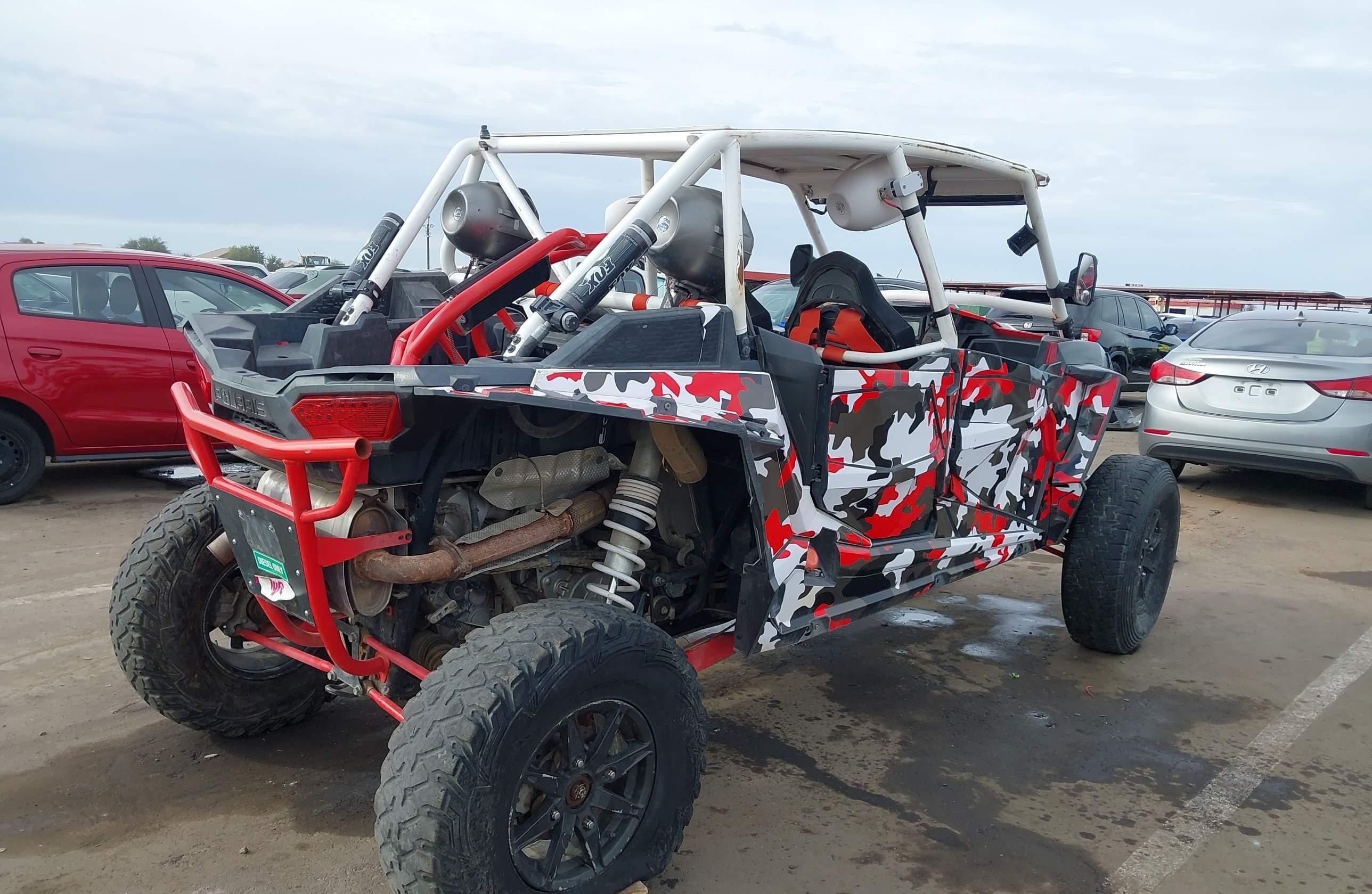 POLARIS RZR 2017, 5 535 км, 2 бензин — фото 3