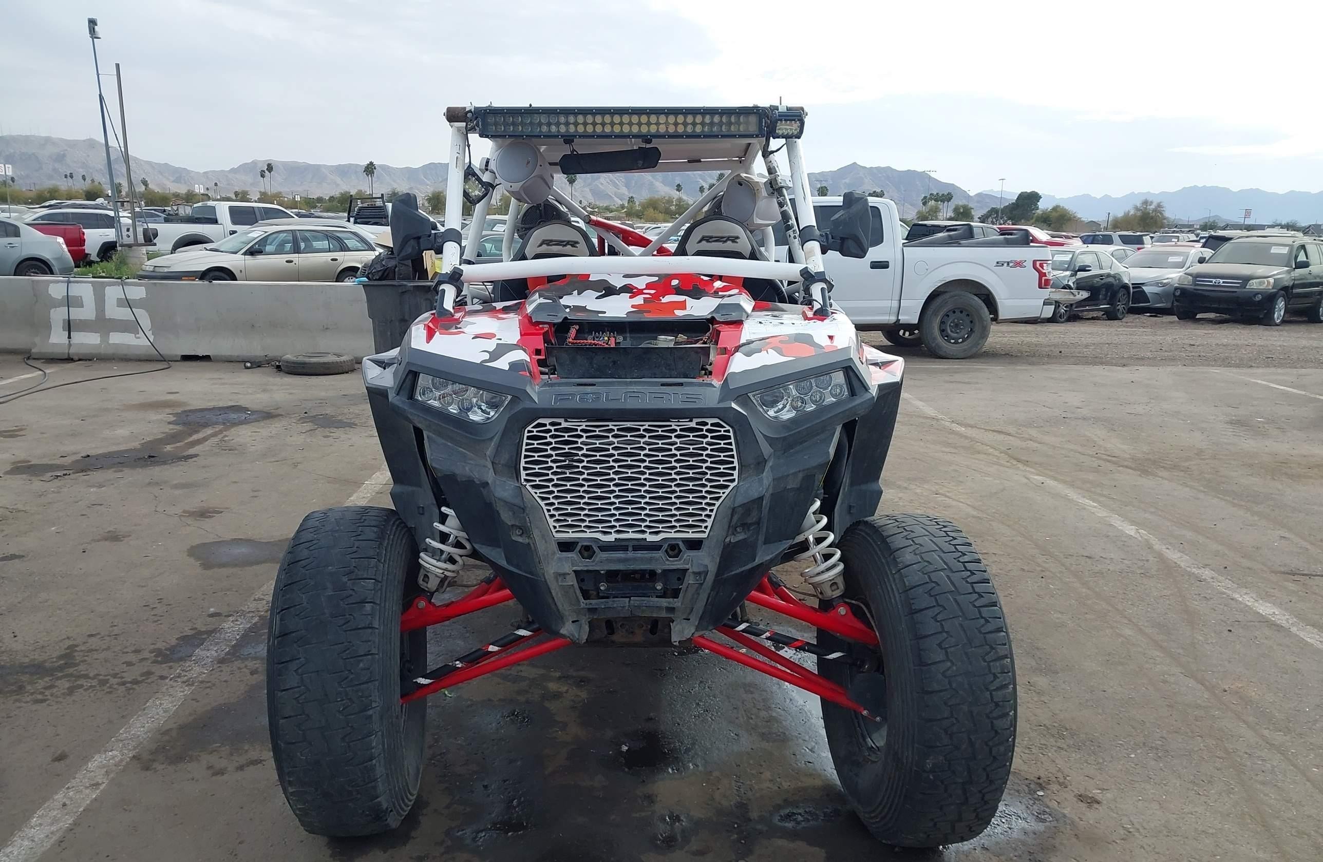 POLARIS RZR 2017, 5 535 км, 2 бензин — фото 4
