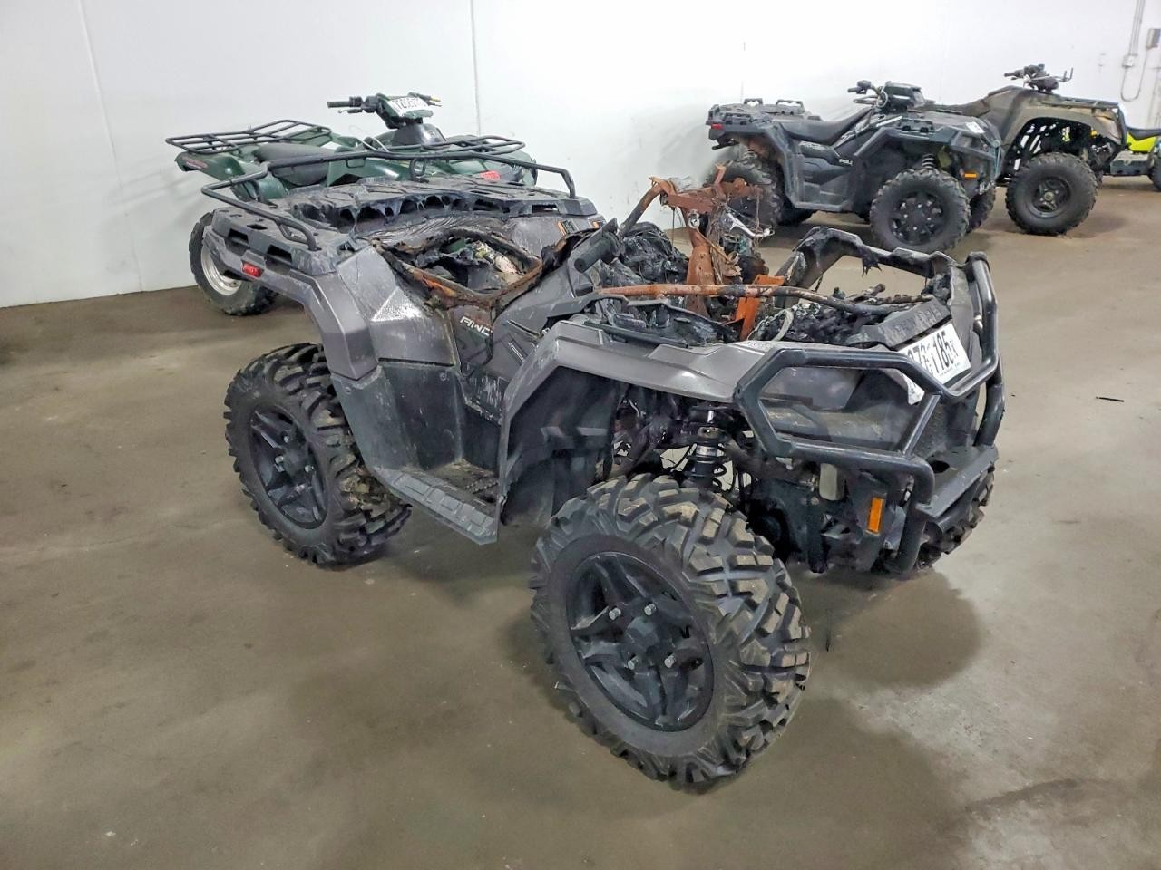 POLARIS Sporstman 2023, автомат — фото с аукциона, доставка в Беларусь