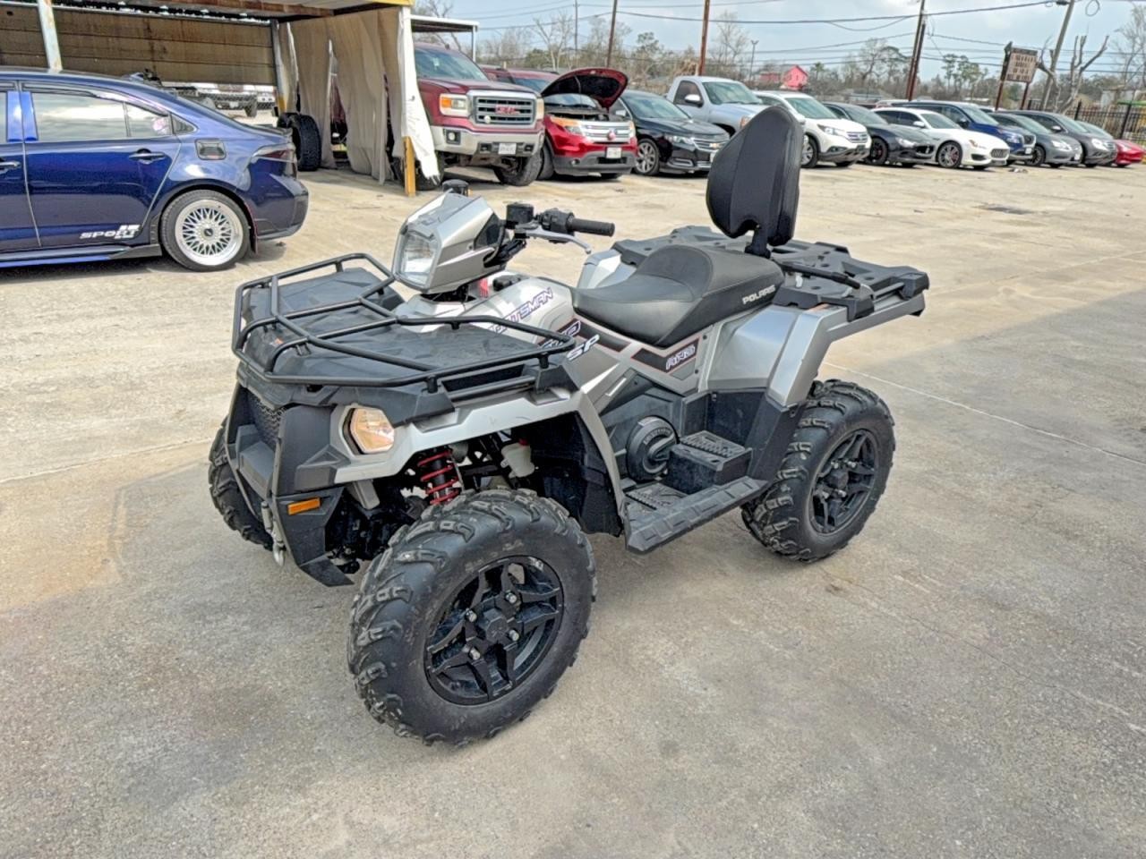 POLARIS Atv 2019, 581 км, 1 бензин, автомат — фото с аукциона, доставка в Беларусь