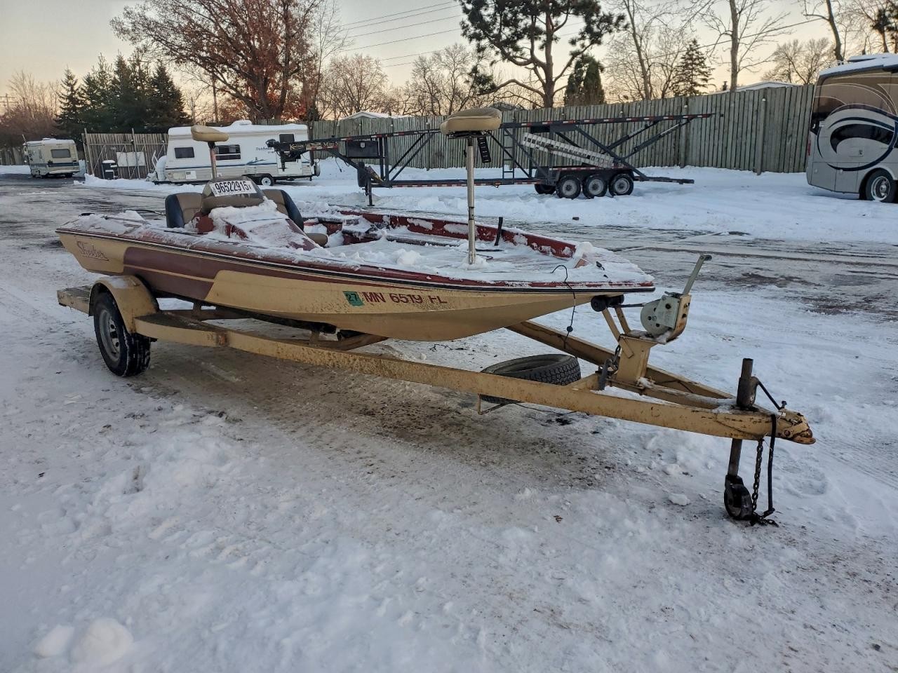 SKEETER 22 foot si 1988 — фото с аукциона, доставка в Беларусь