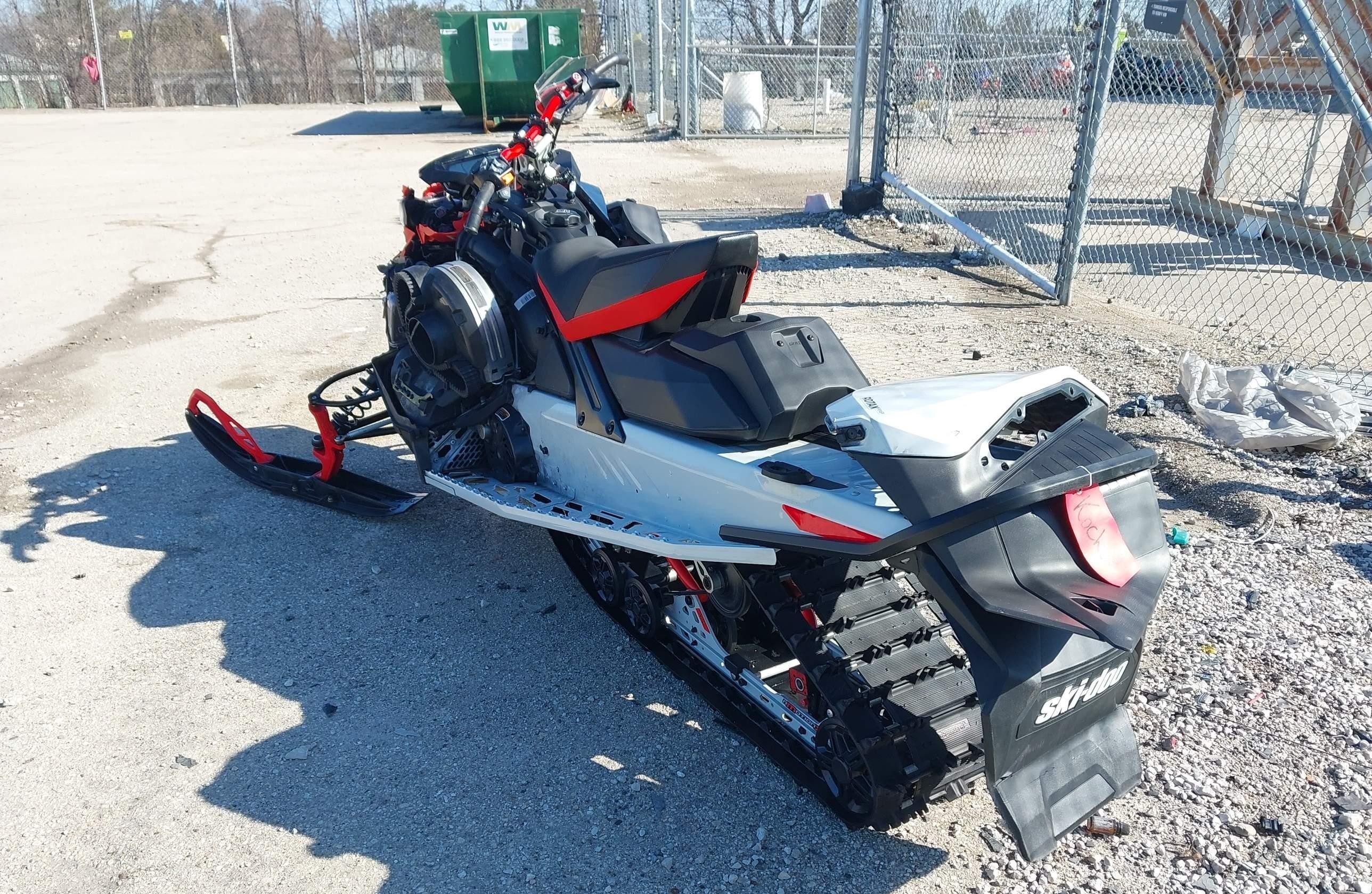 SKI-DOO MX ZX XRS 2022 — фото 2