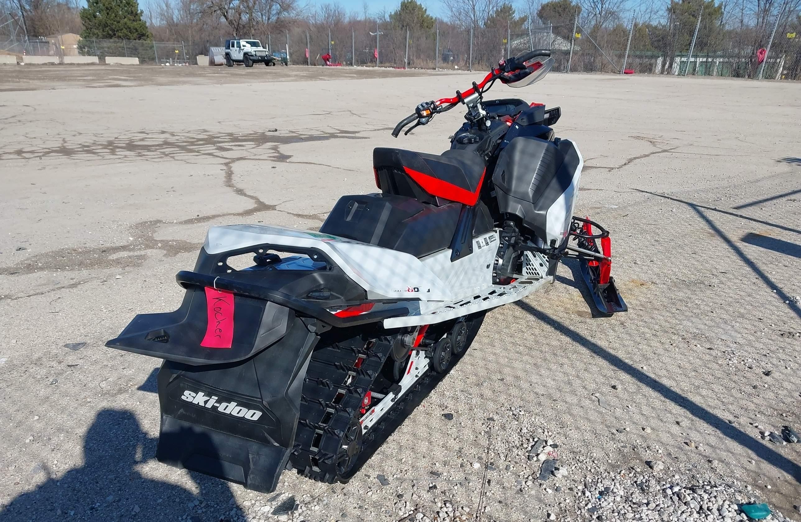 SKI-DOO MX ZX XRS 2022 — фото 3