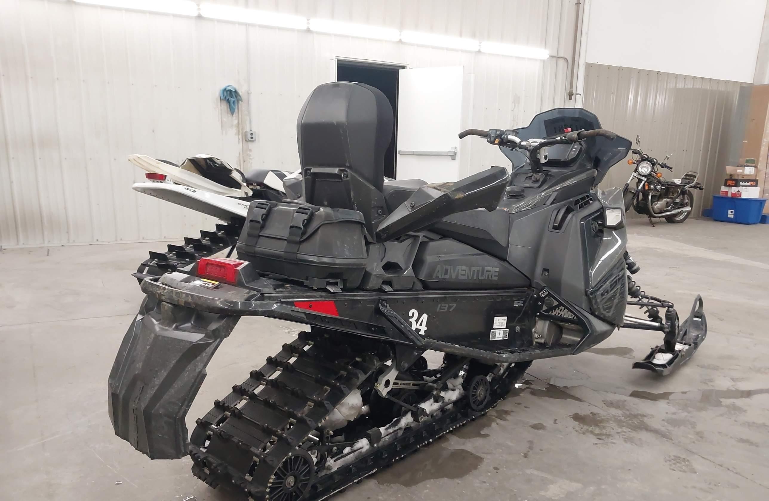 POLARIS INDY 600 XC 2024, 138 км — фото 3