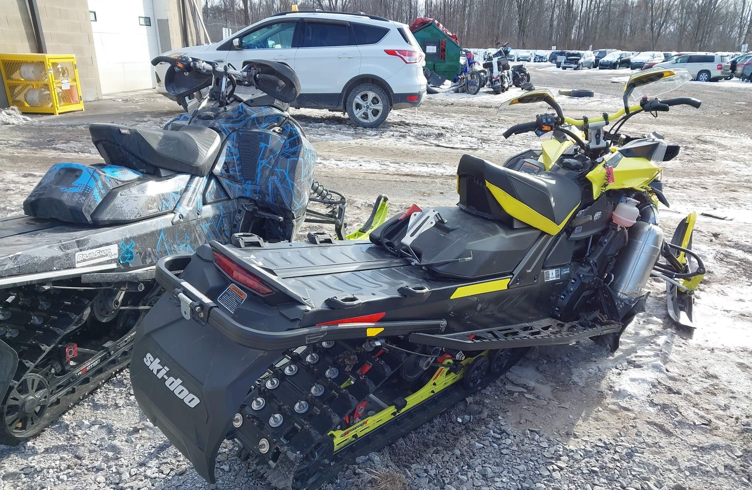 SKI-DOO RENEGADE X E-TEC 850 2022 — фото 4