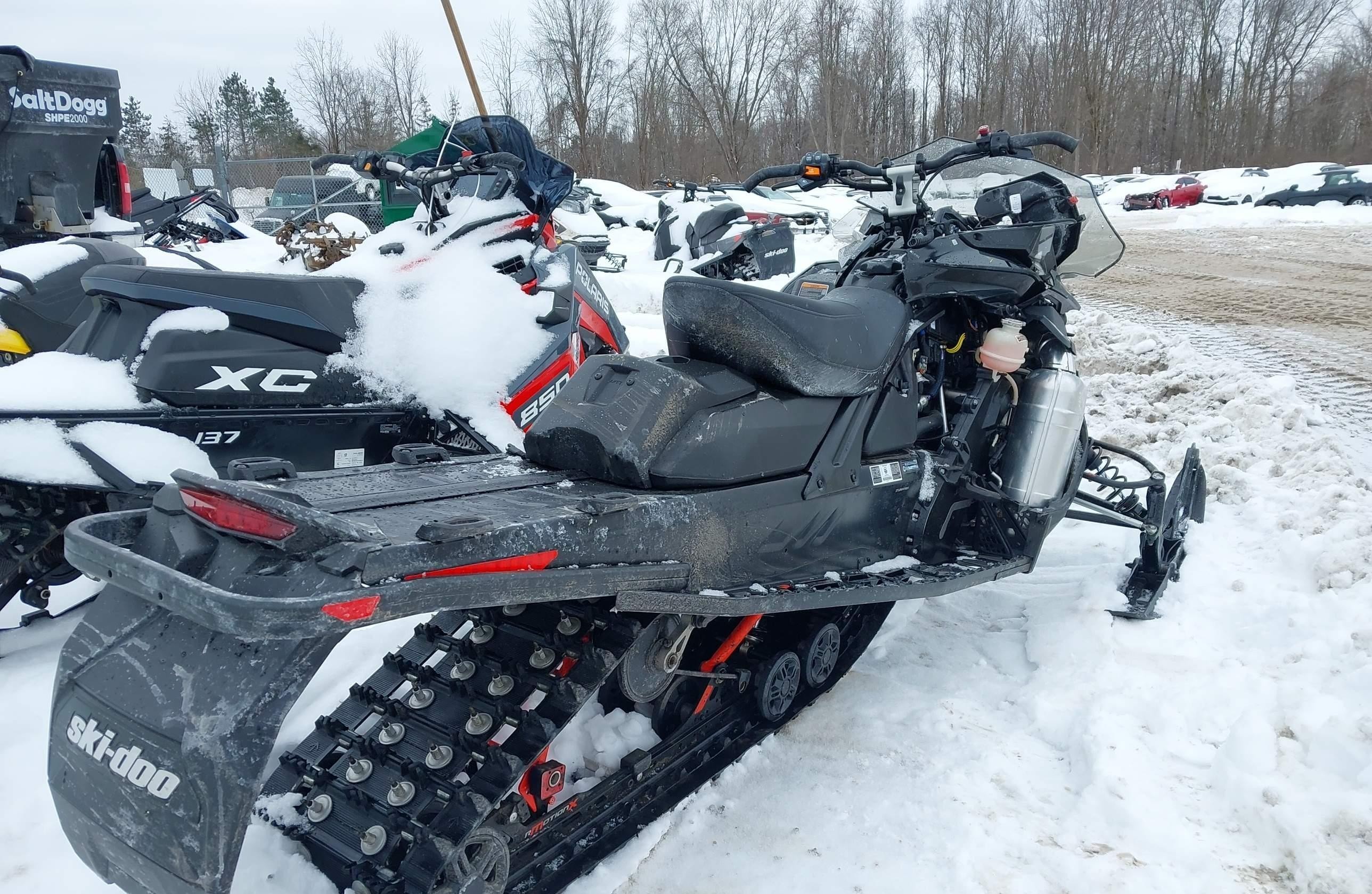 SKI-DOO RENEGADE 600 2022 — фото 3