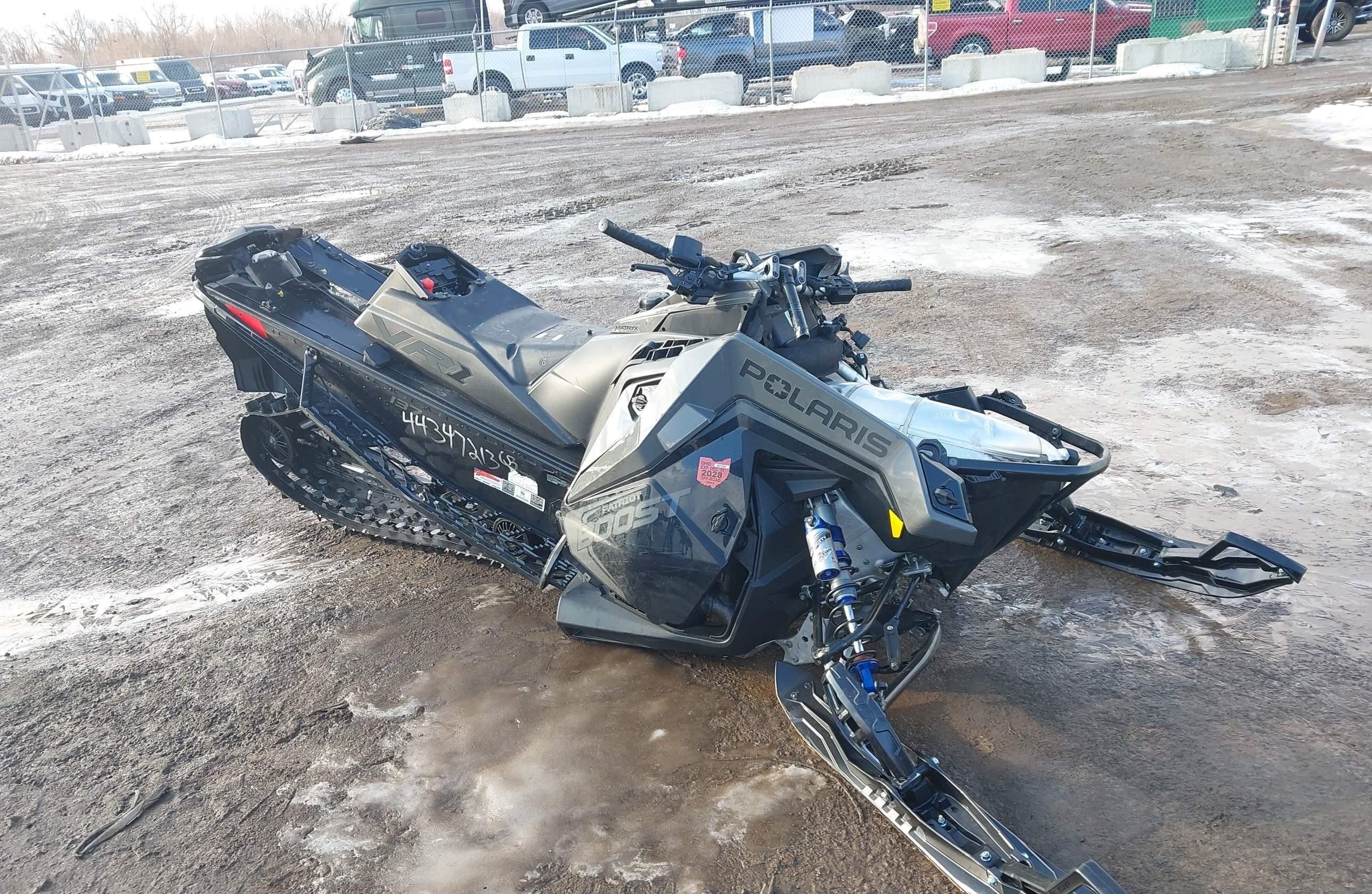 POLARIS INDY TRANSPORT 2025 — фото с аукциона, доставка в Беларусь