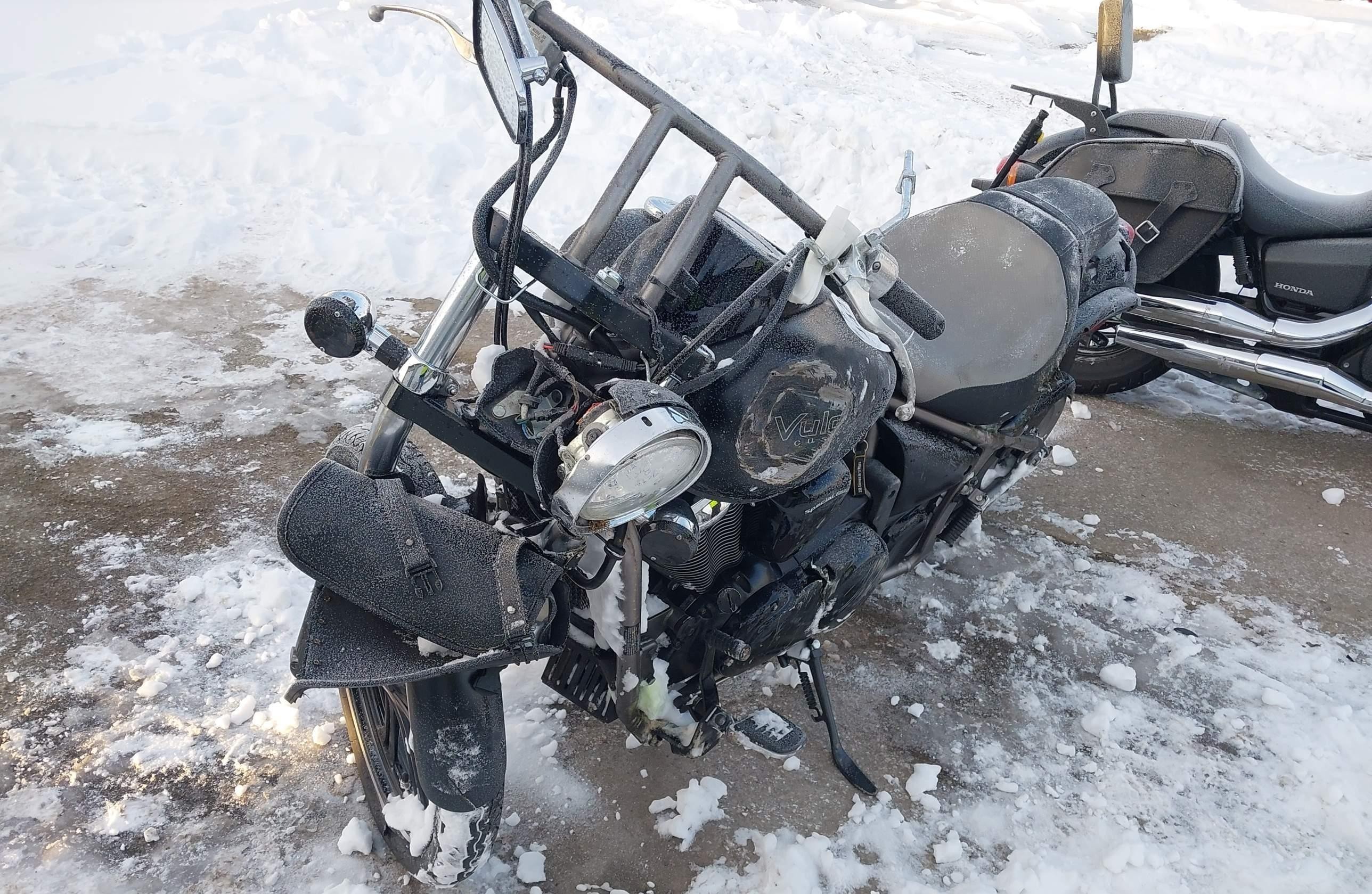 KAWASAKI VN900 2010, 26 921 км, 2 cyl. — фото с аукциона, доставка в Беларусь