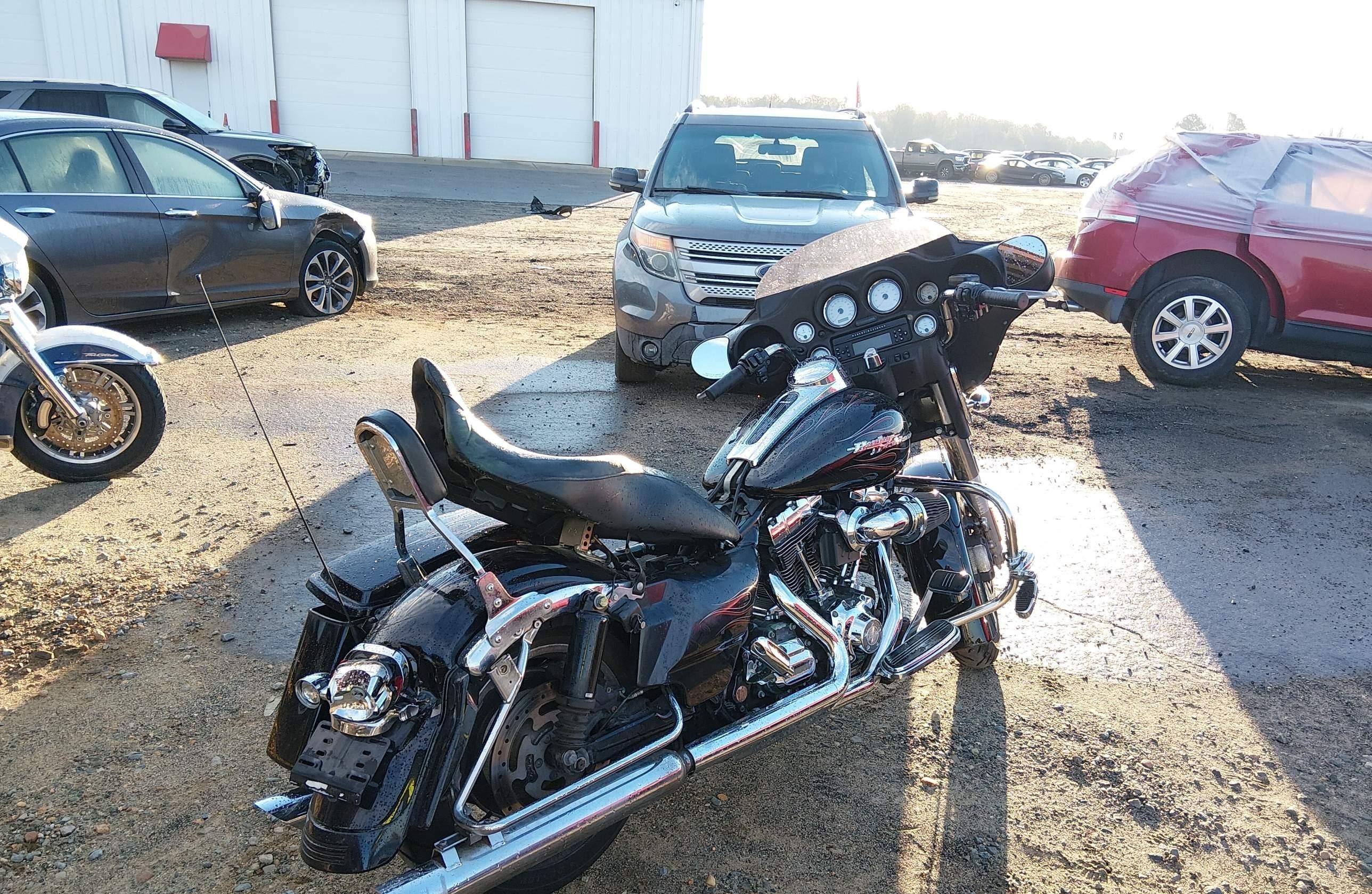HARLEY-DAVIDSON FLHX 2009, 24 390 км, 2 cyl. — фото 3