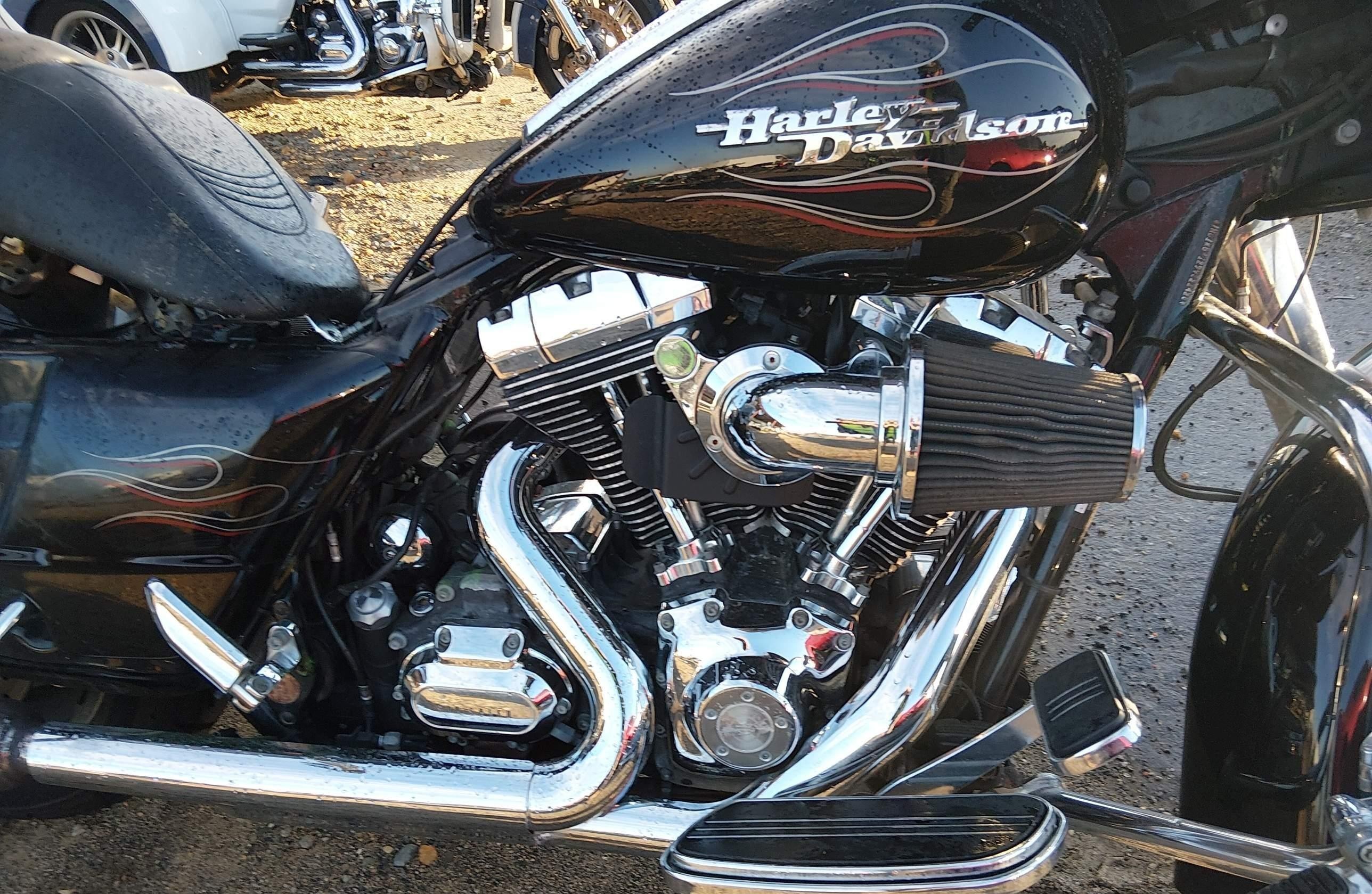 HARLEY-DAVIDSON FLHX 2009, 24 390 км, 2 cyl. — фото 7