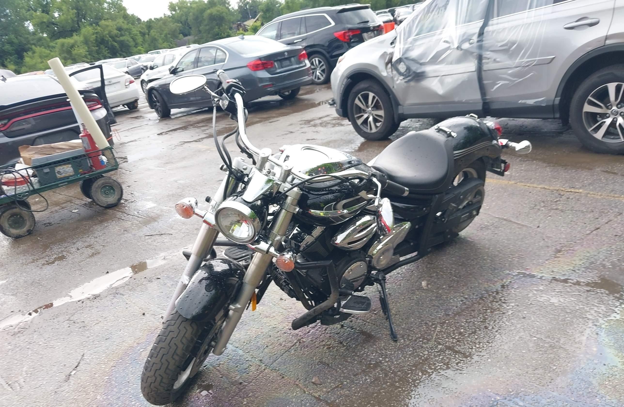 YAMAHA XVS950 2015, 6 521 км, 2 cyl. бензин — фото с аукциона, доставка в Беларусь