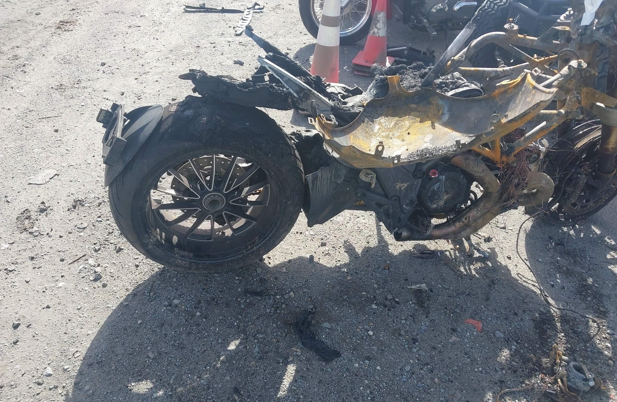 DUCATI DIAVEL 2015, 2 cyl. бензин — фото 4
