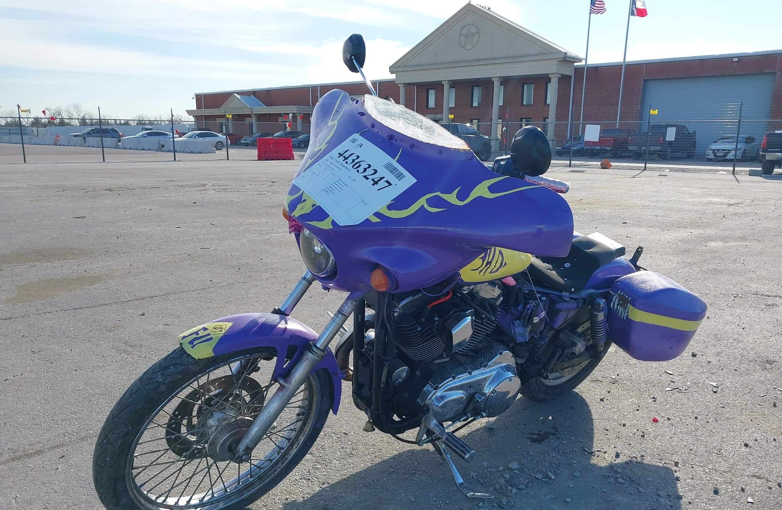 HARLEY-DAVIDSON XL1200 2004, 2 cyl. — фото с аукциона, доставка в Беларусь