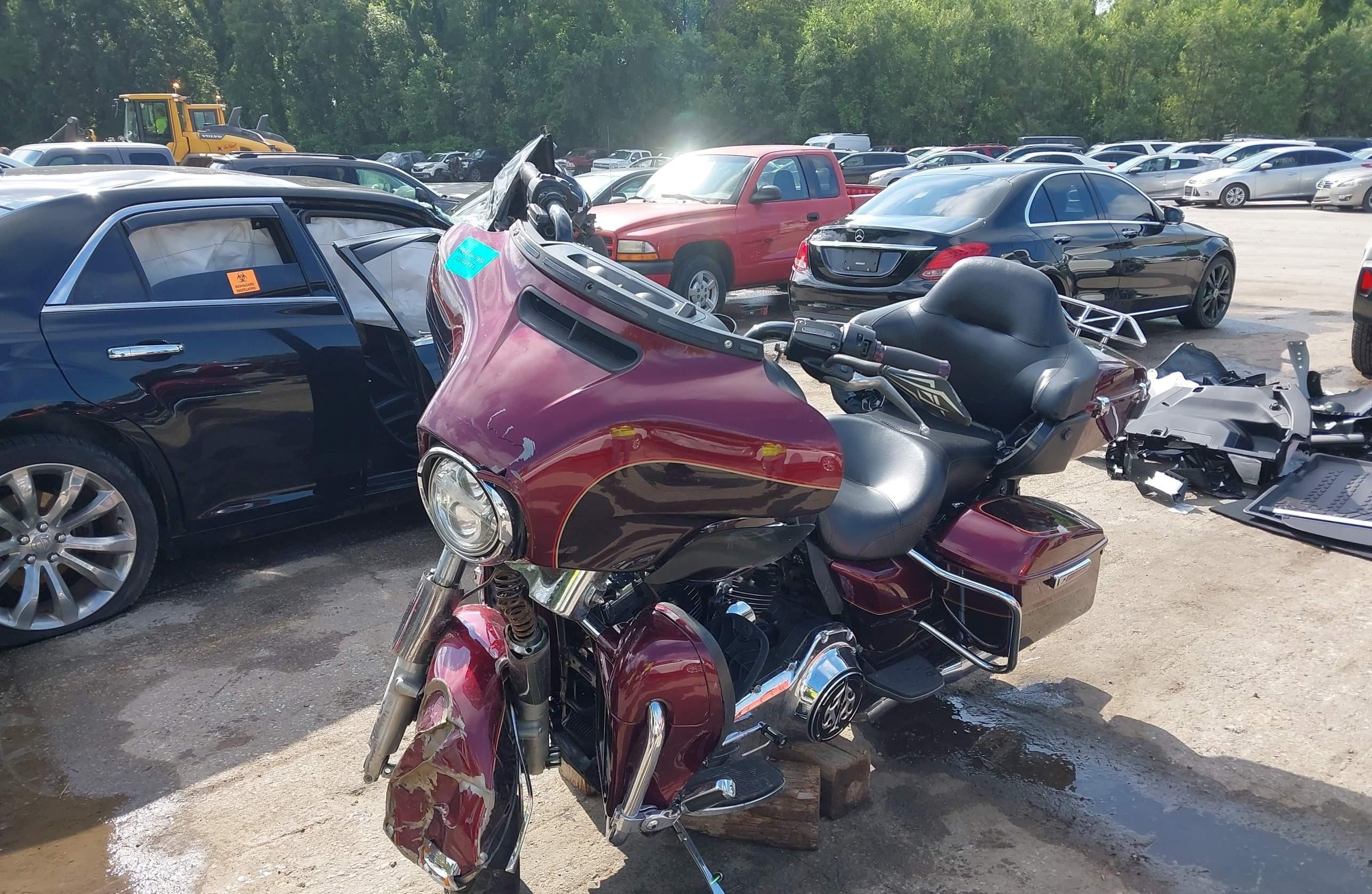 HARLEY-DAVIDSON FLHTCU 2014, 94 966 км, 2 cyl. — фото с аукциона, доставка в Беларусь