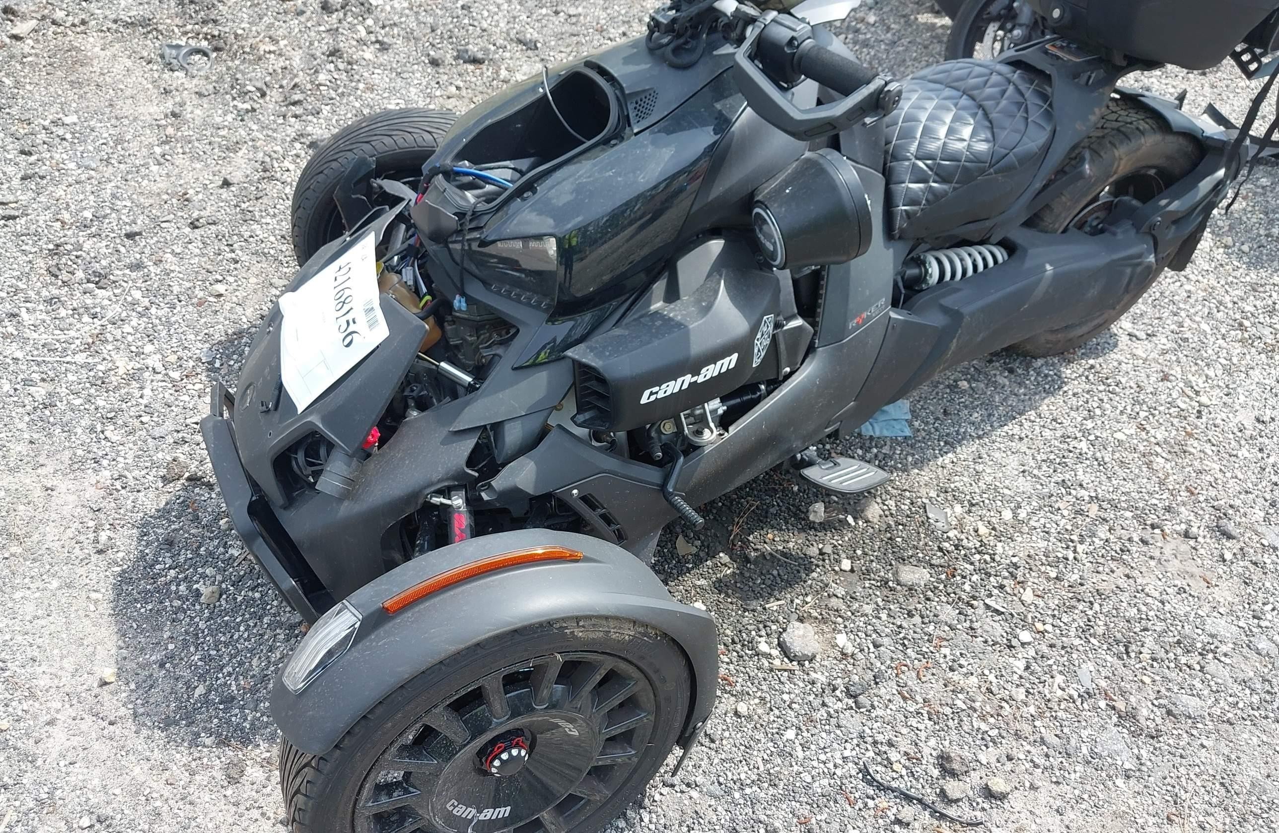 CAN-AM RYKER 2022, 3 бензин — фото с аукциона, доставка в Беларусь
